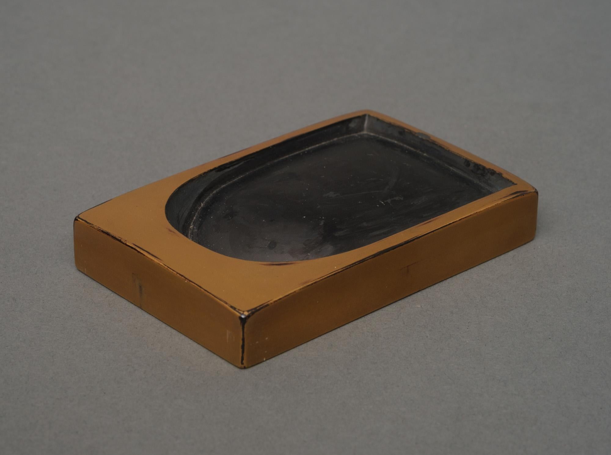 Suzuri'bako 硯箱 (Schreibkasten) aus japanischem Lack mit Design im Stil der Rinpa-Schule im Angebot 9