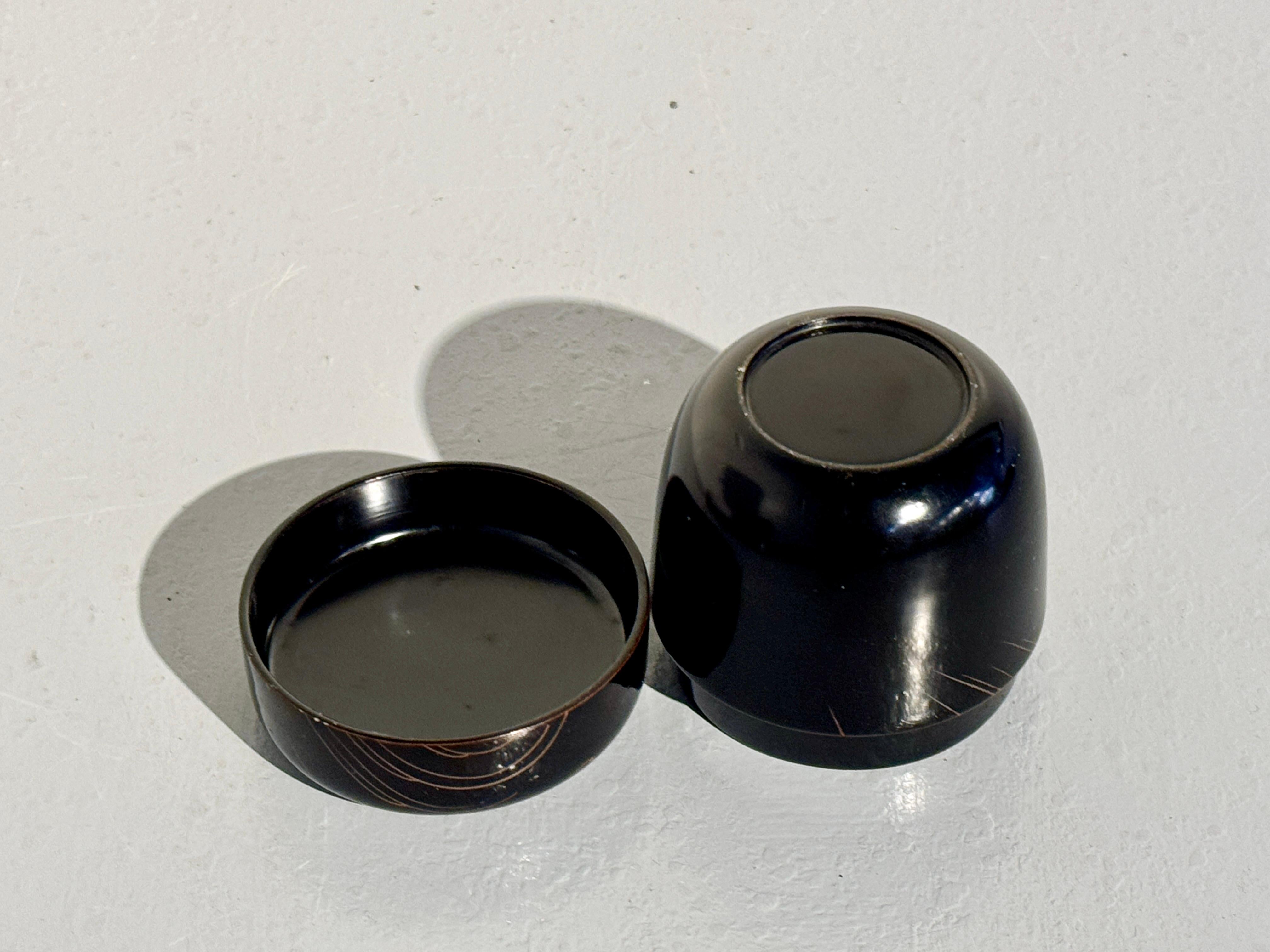 Japanese Lacquer Tea Caddy, Natsume, Cart Wheels, Showa Era, 1960's, Japan For Sale 5