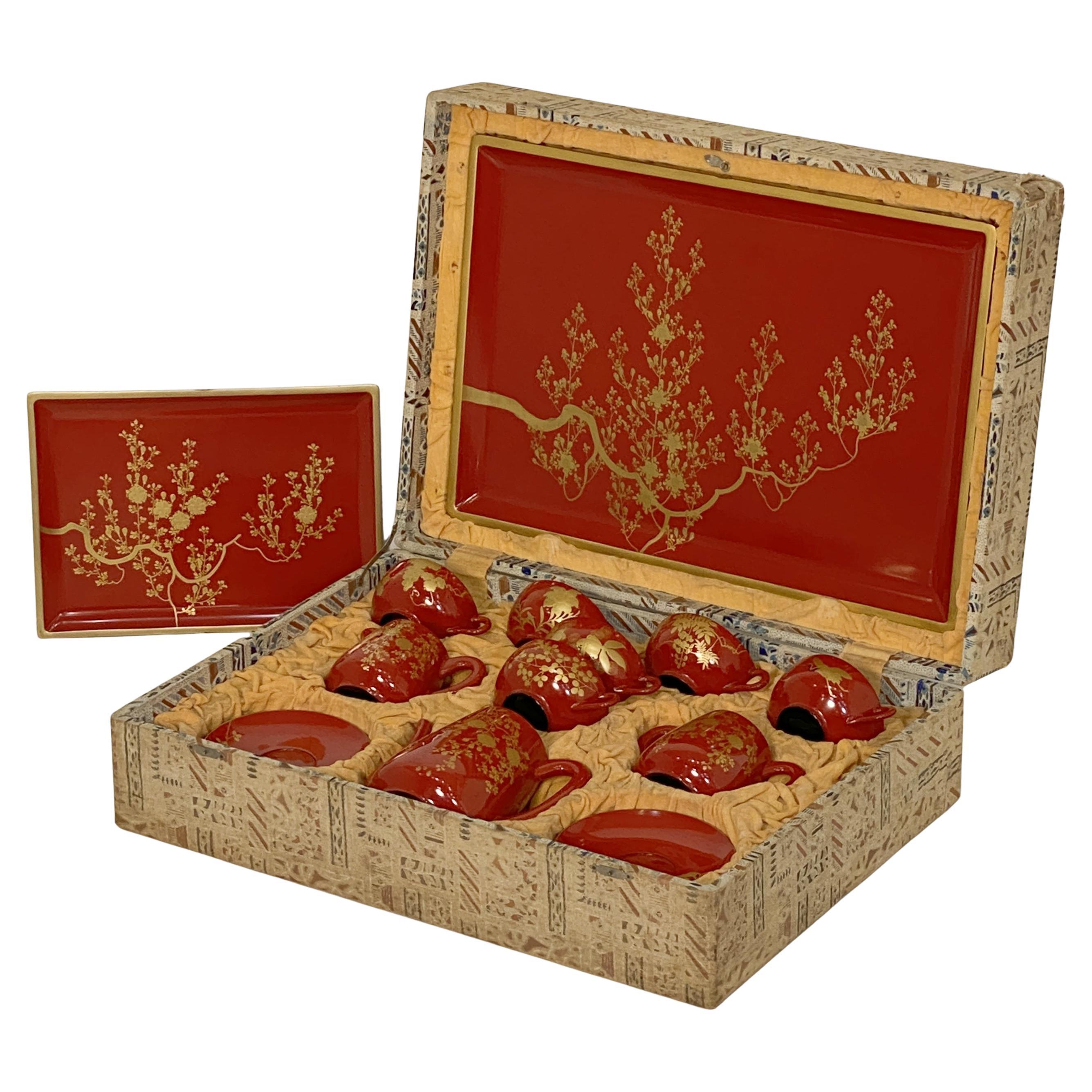 Japanisches Lackteeset und Serviertabletts in Originalverpackung