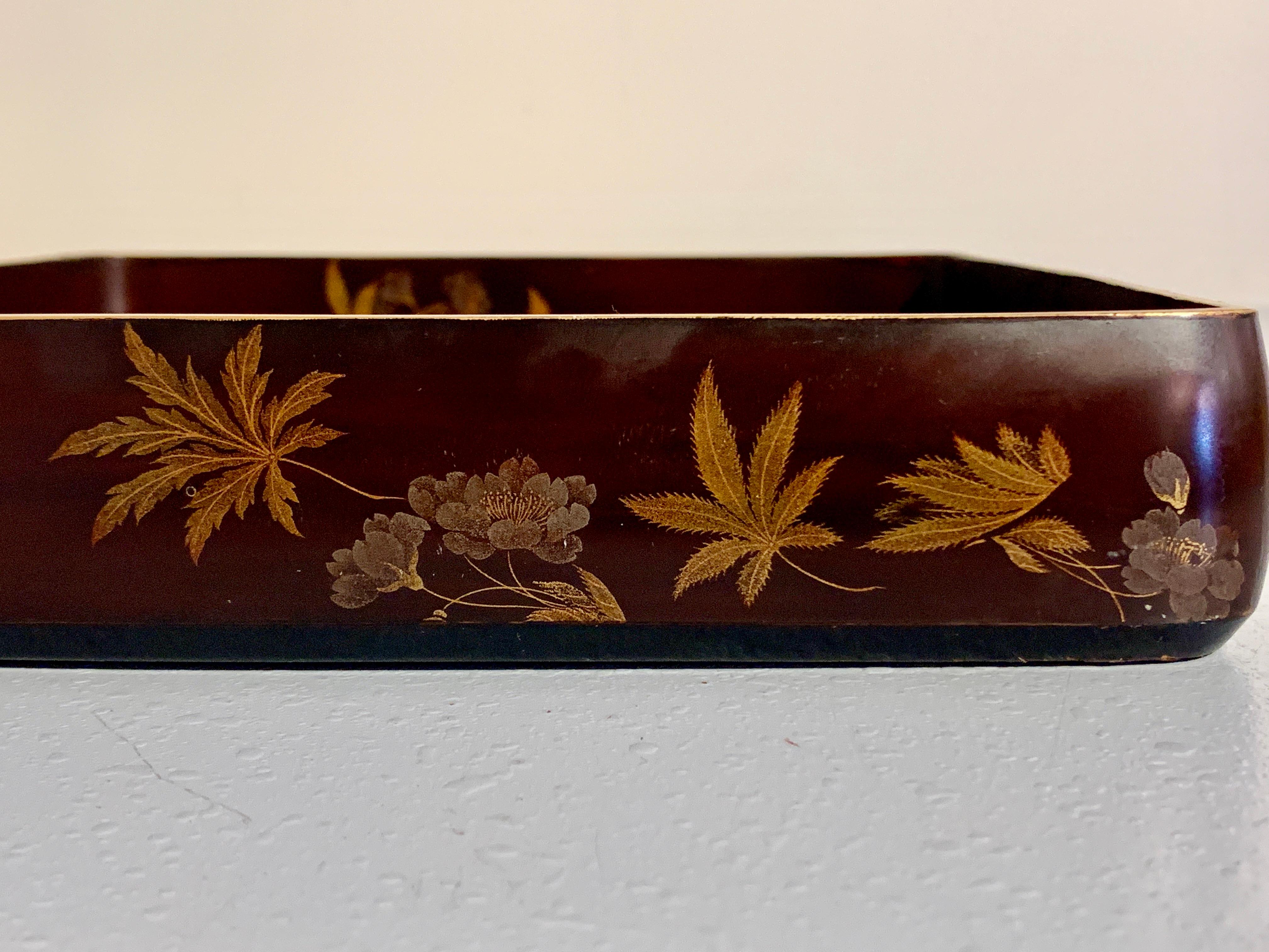 Japanese Lacquer Tray by Zohiko, Meiji Period, Early 20th Century, Japan 2