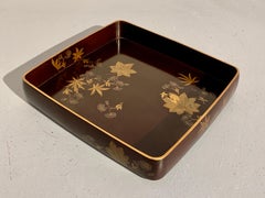 Vassoio laccato giapponese di Zohiko, periodo Meiji/Taisho, primi del XX secolo, Giappone