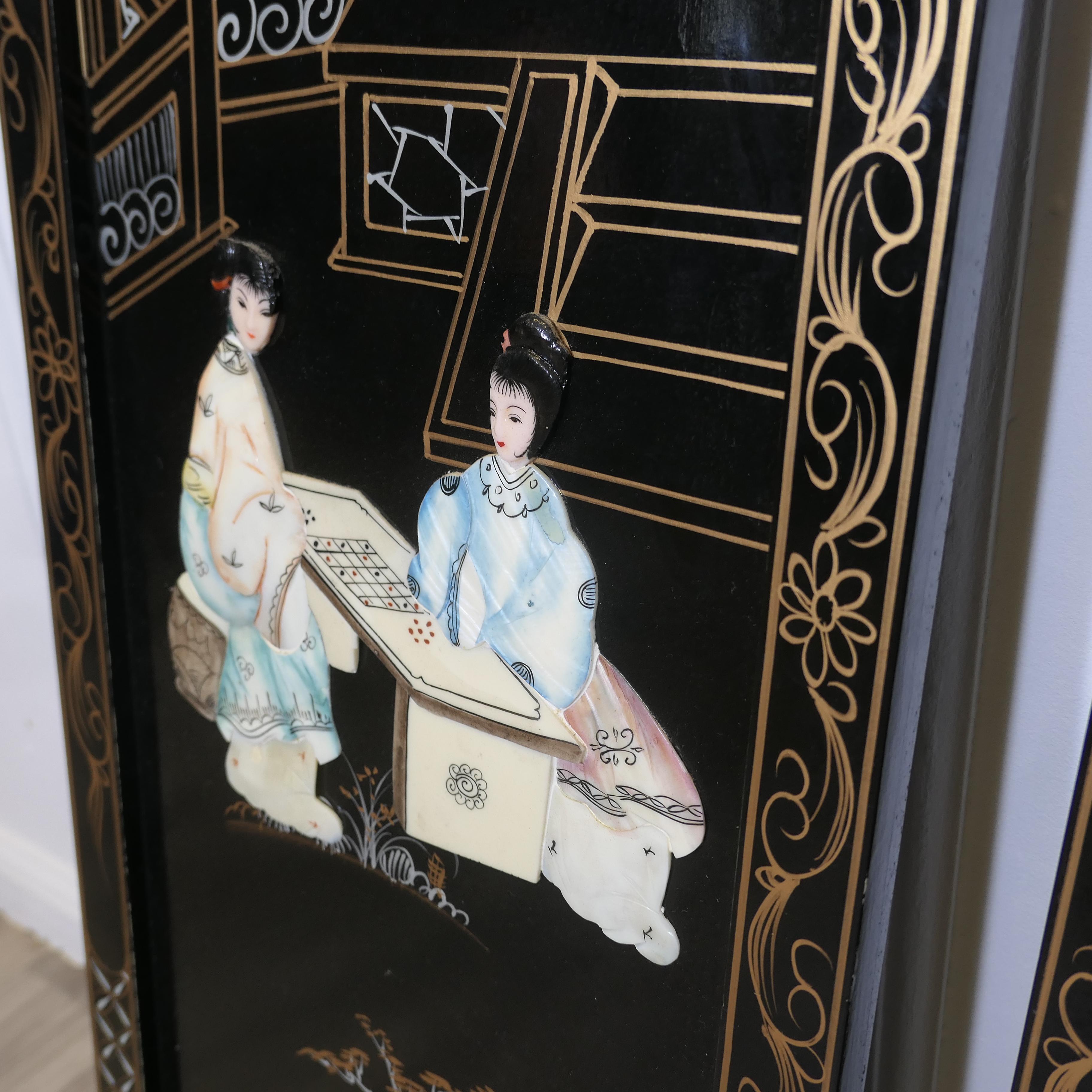 Japanese Lacquered Decorated Wall Panels  These 4 very attractive screens For Sale 4