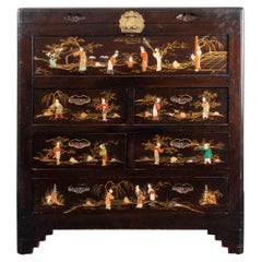 Hollywood Regency Furniture