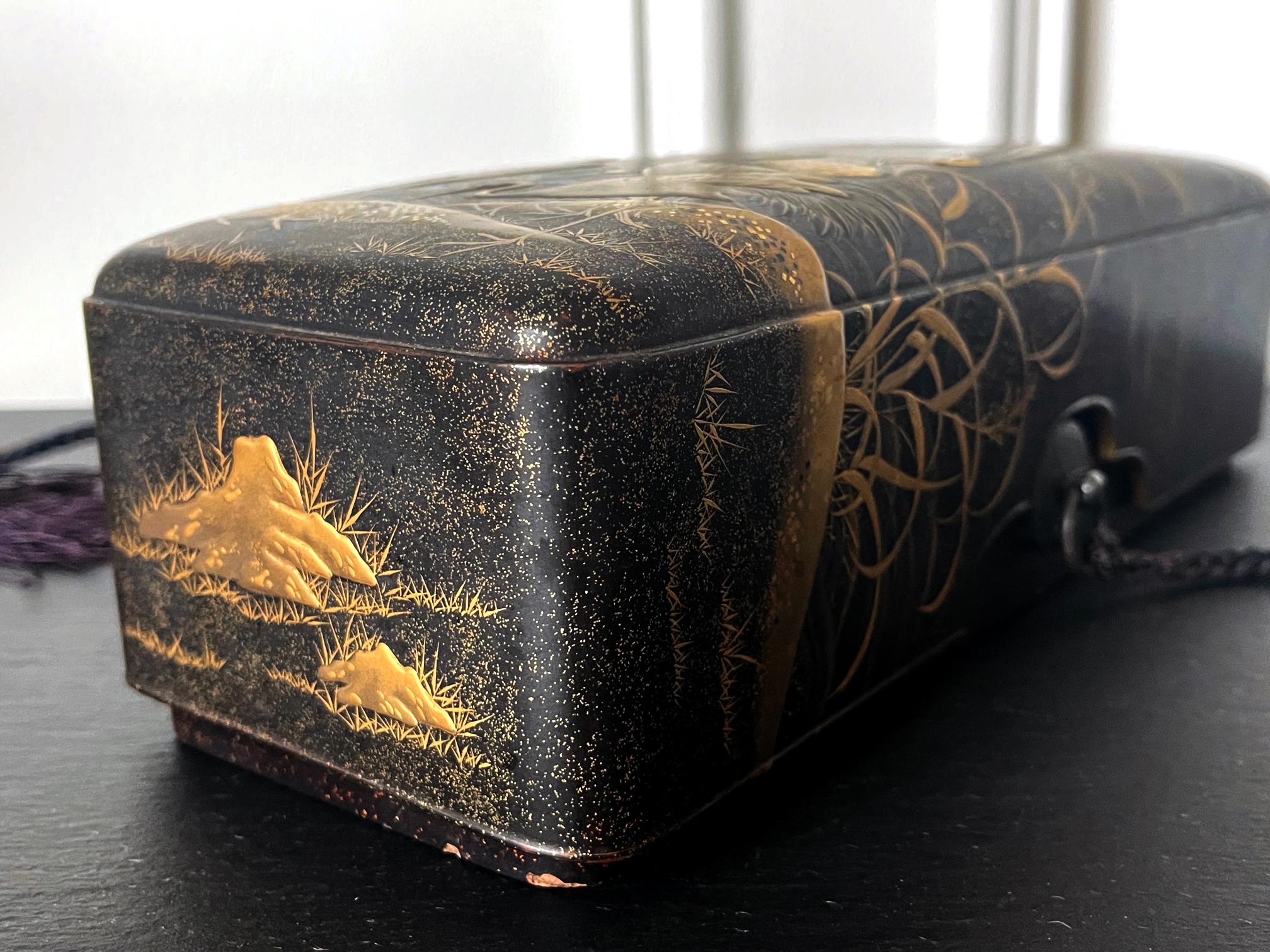 Japanese Lacquered Maki-E Fubako with Cranes Edo Period 3