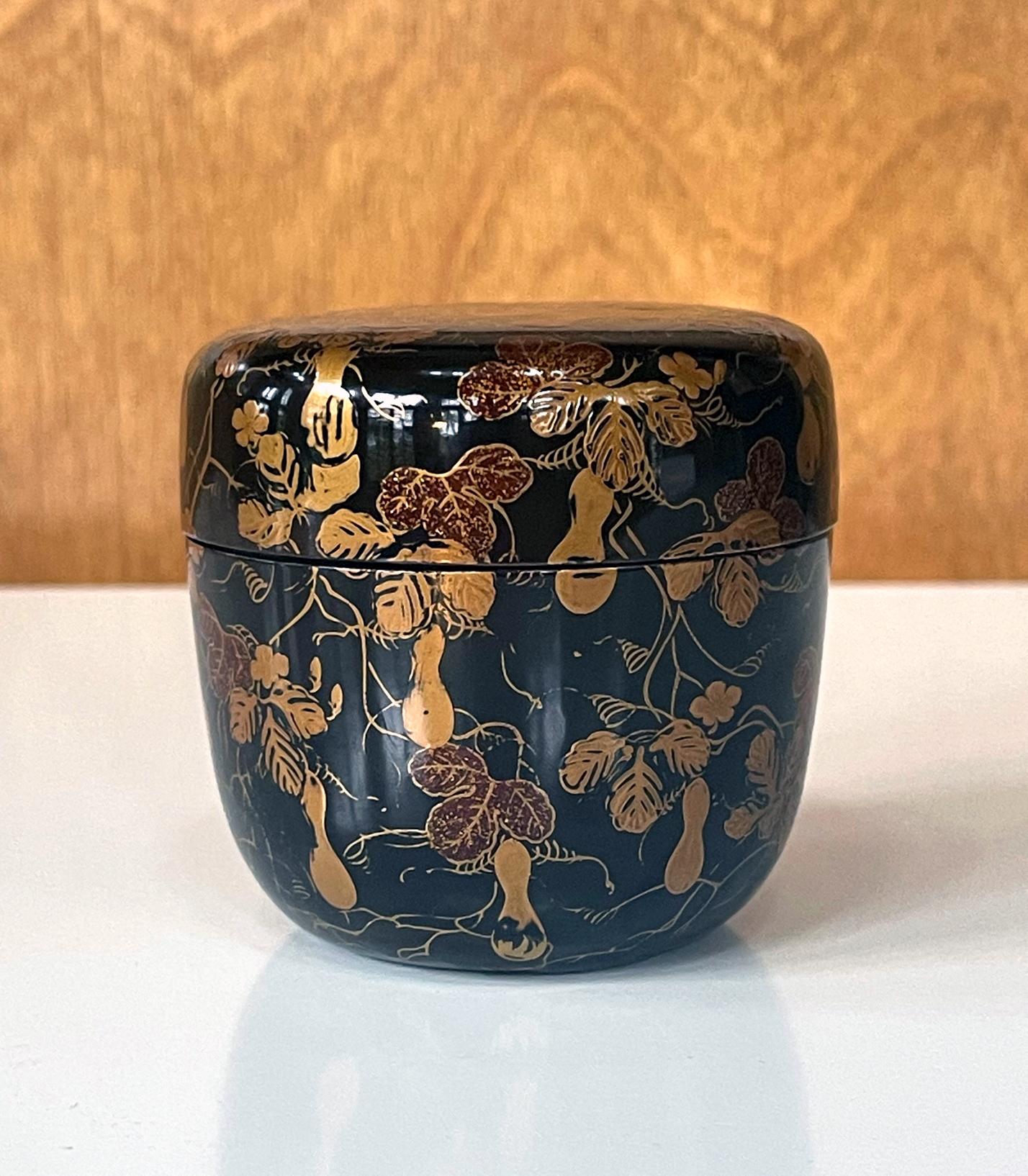 19th Century Japanese Lacquered Maki-E Natsume in Kodaiji Style For Sale