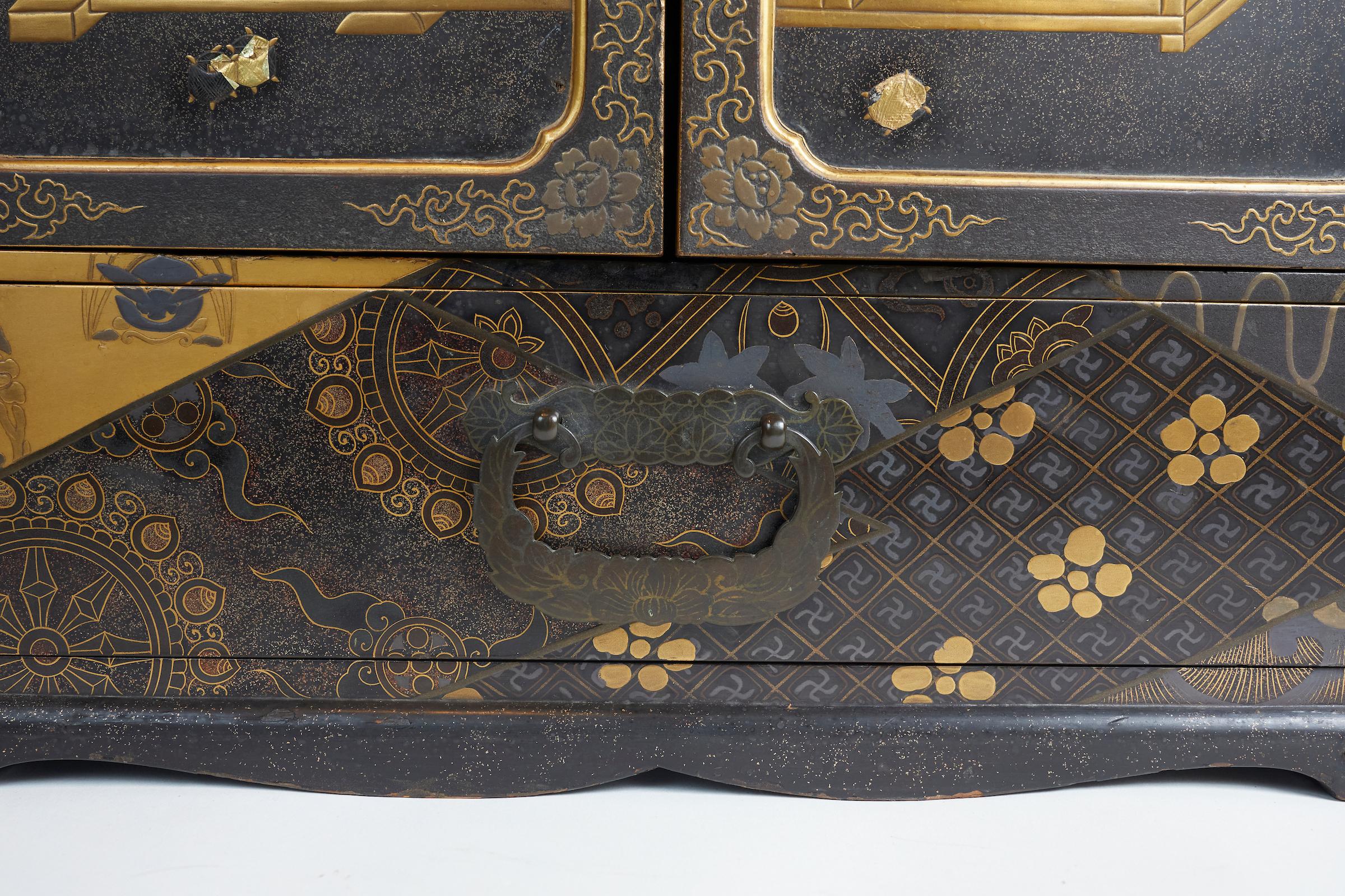 Wood Japanese Lacquered Meiji Period Cabinet For Sale