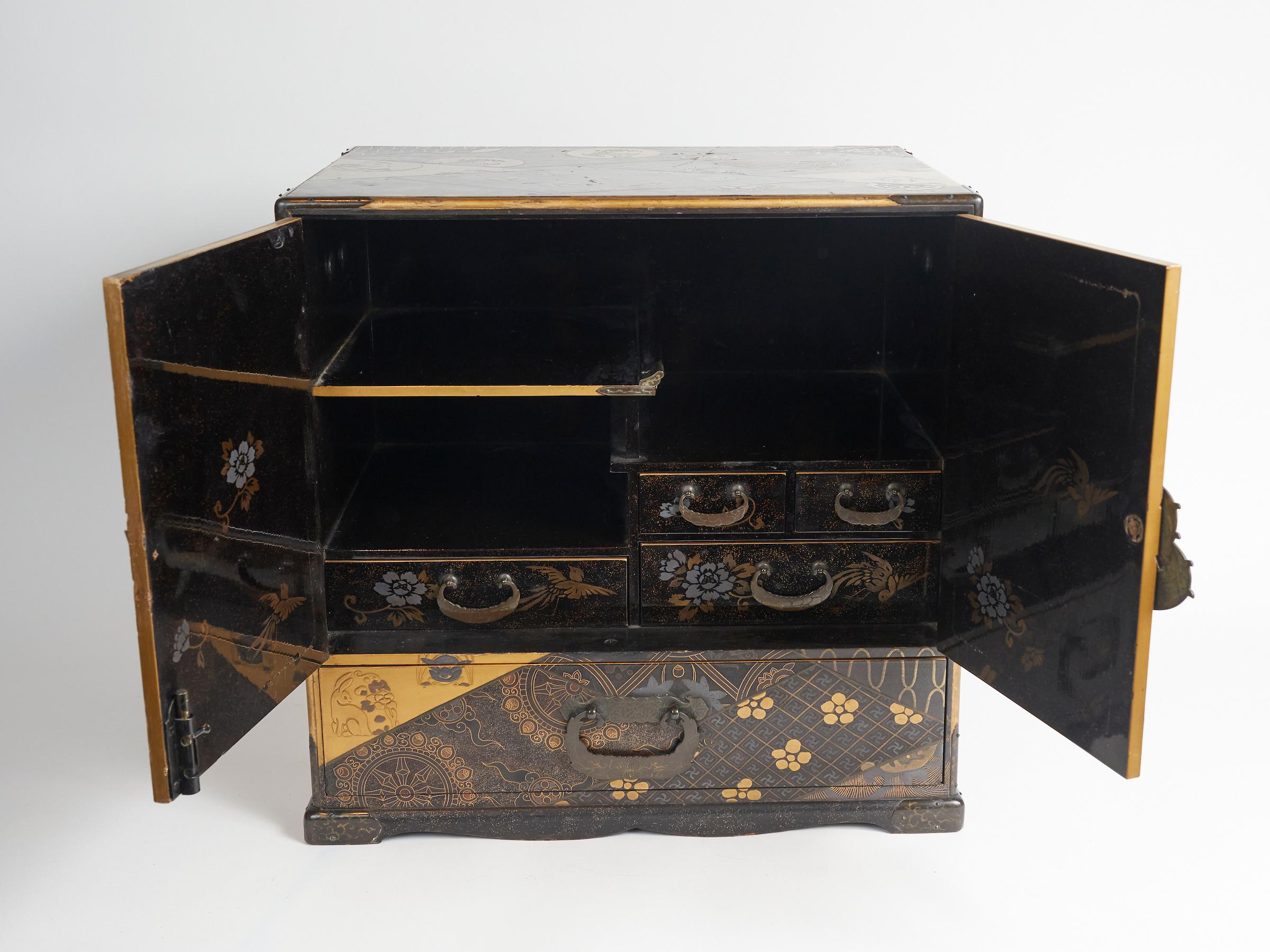 Japanese Lacquered Meiji Period Cabinet For Sale 2