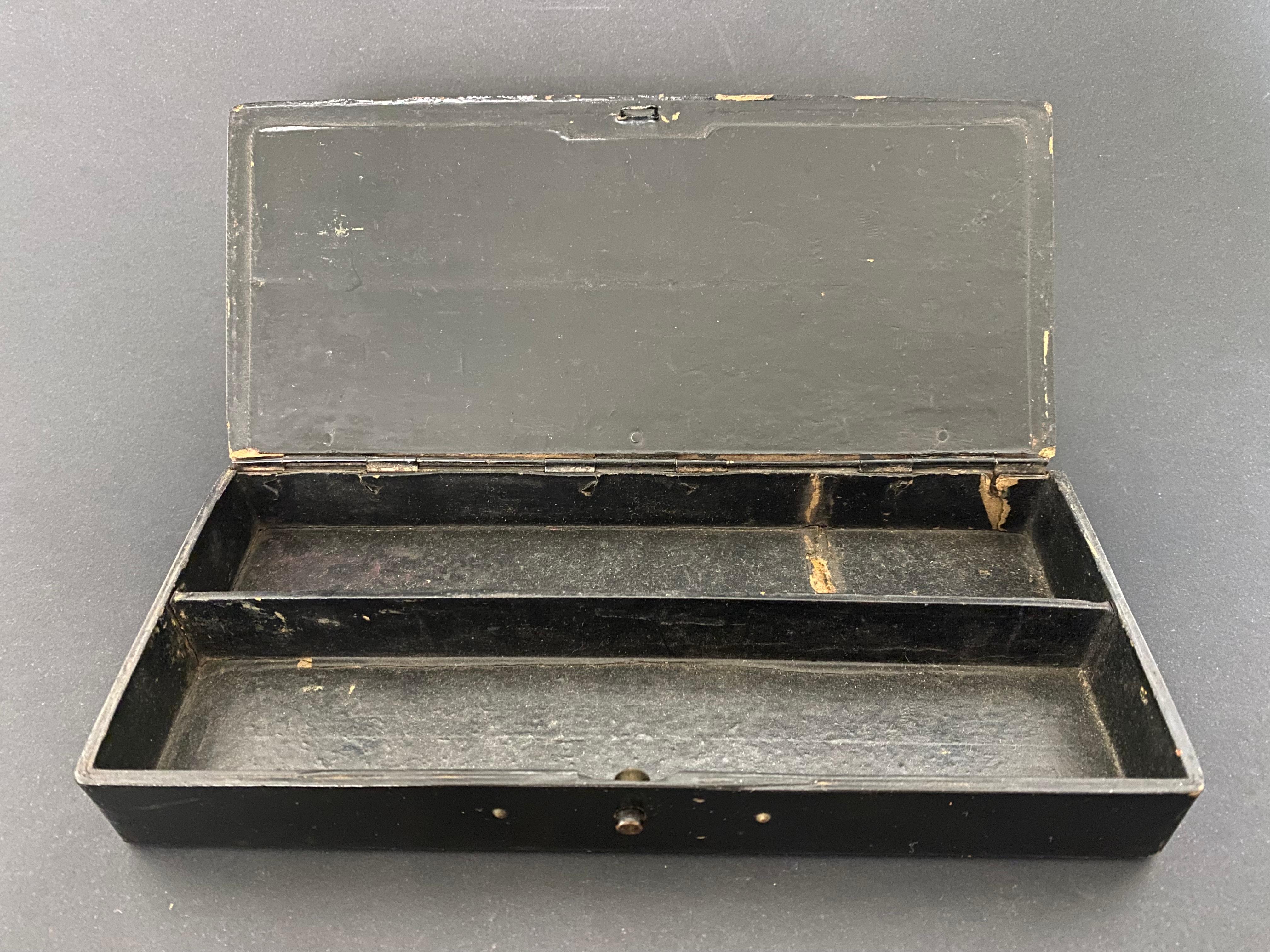 Japanese Lacquered Pencil Box Late 19th Century 1