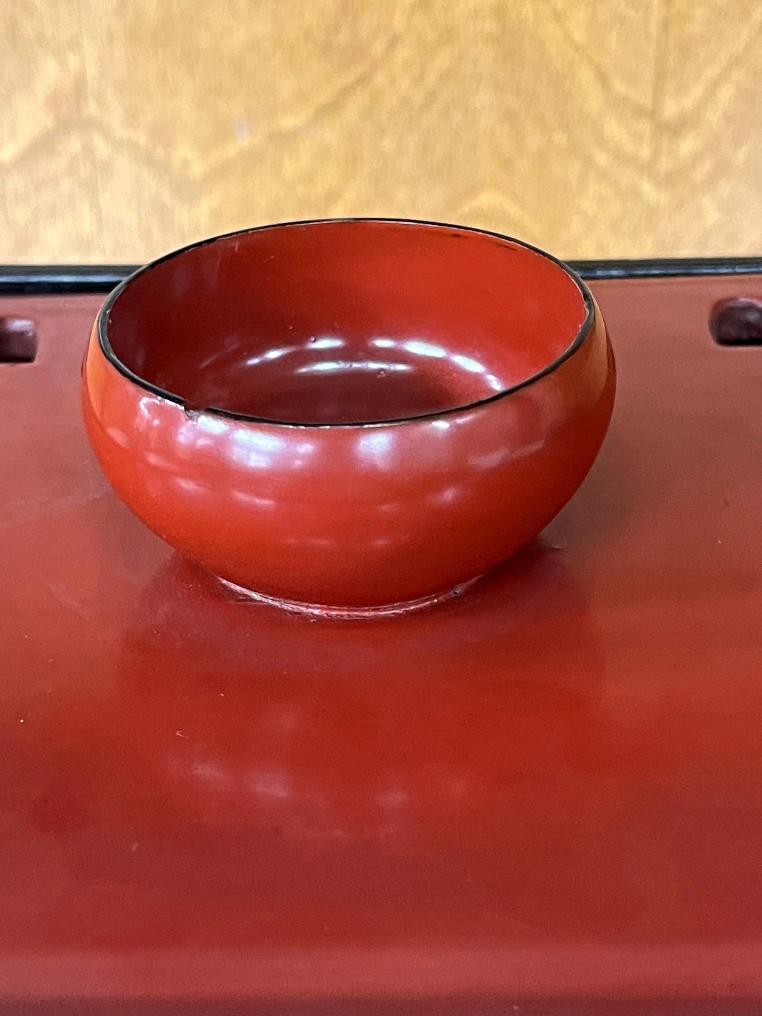 Service à boire japonais laqué Sake Période Meiji en vente 10