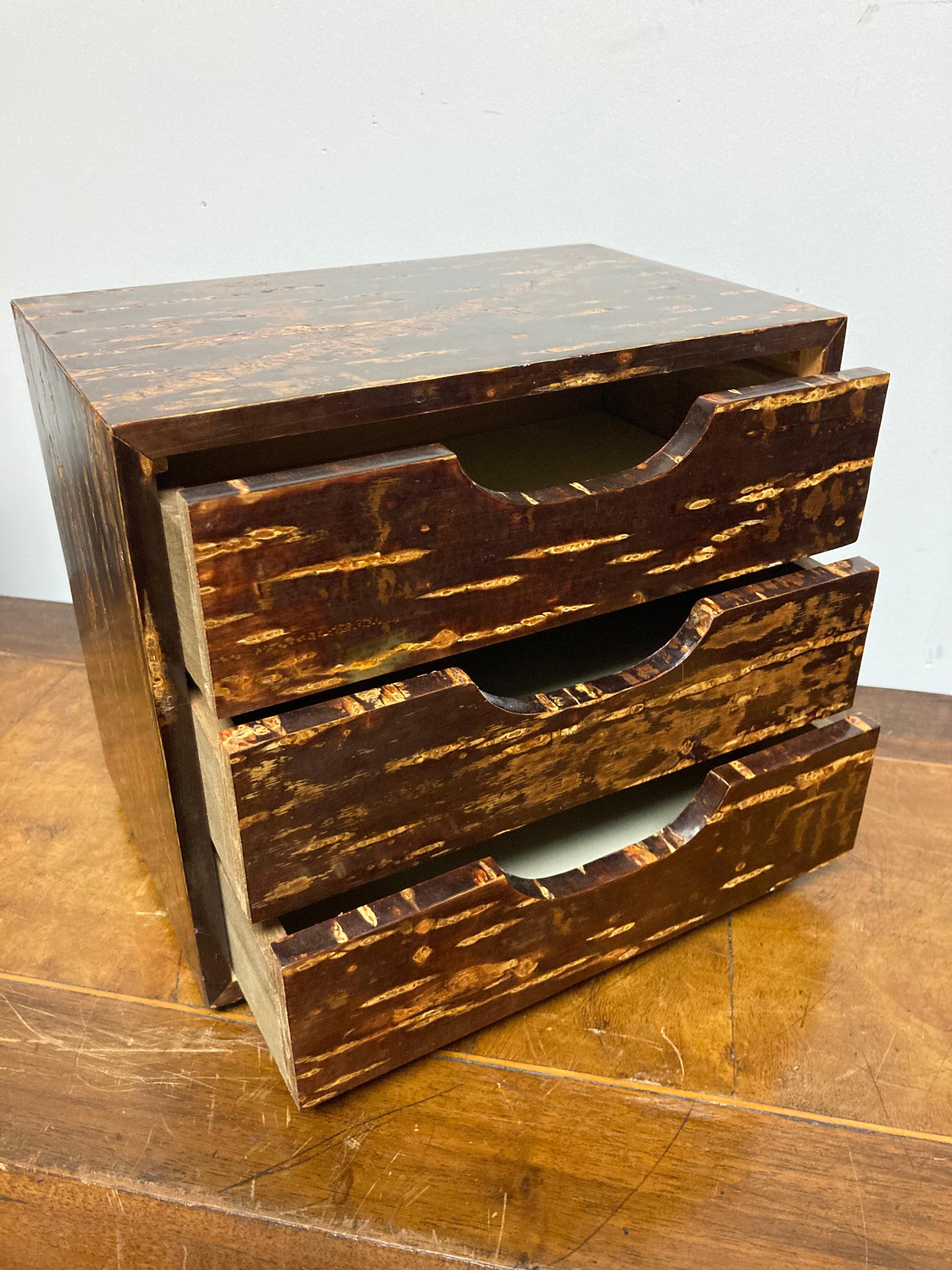 Mid Century Modern Japanese Lacquered Three Drawer Box 4