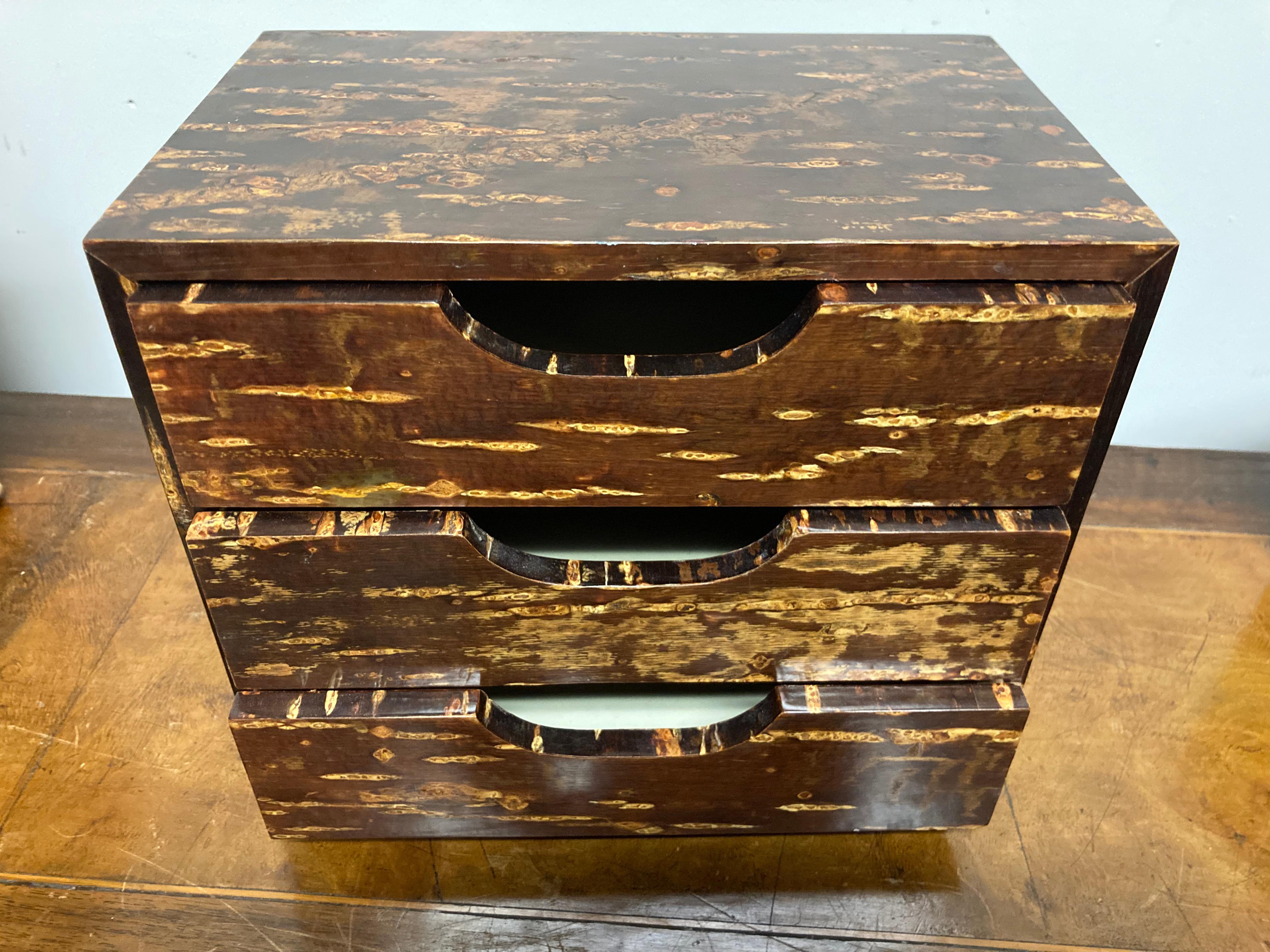 Mid Century Modern Japanese Lacquered Three Drawer Box 7