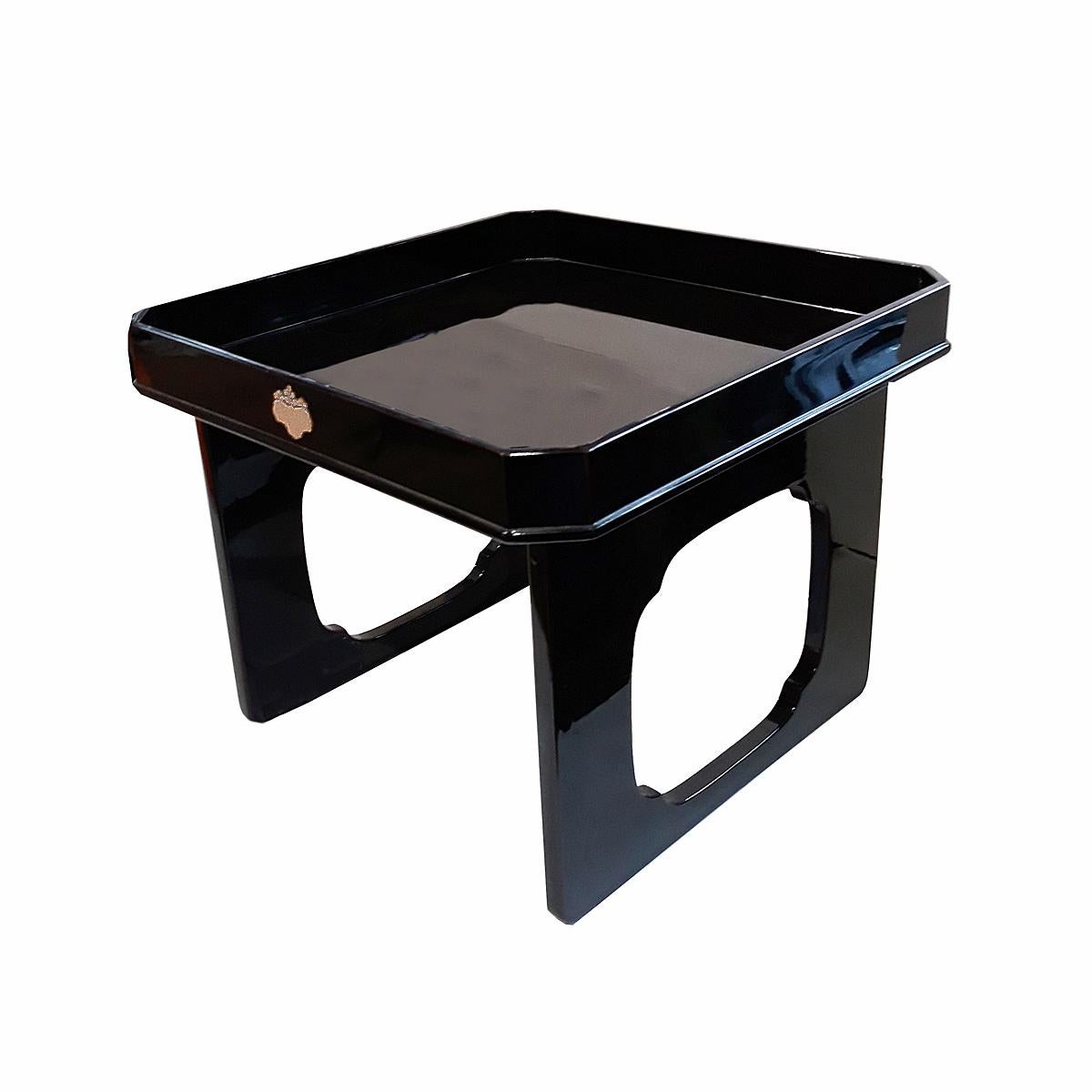 Wood Japanese Lacquered Tray Table, Early Showa Period
