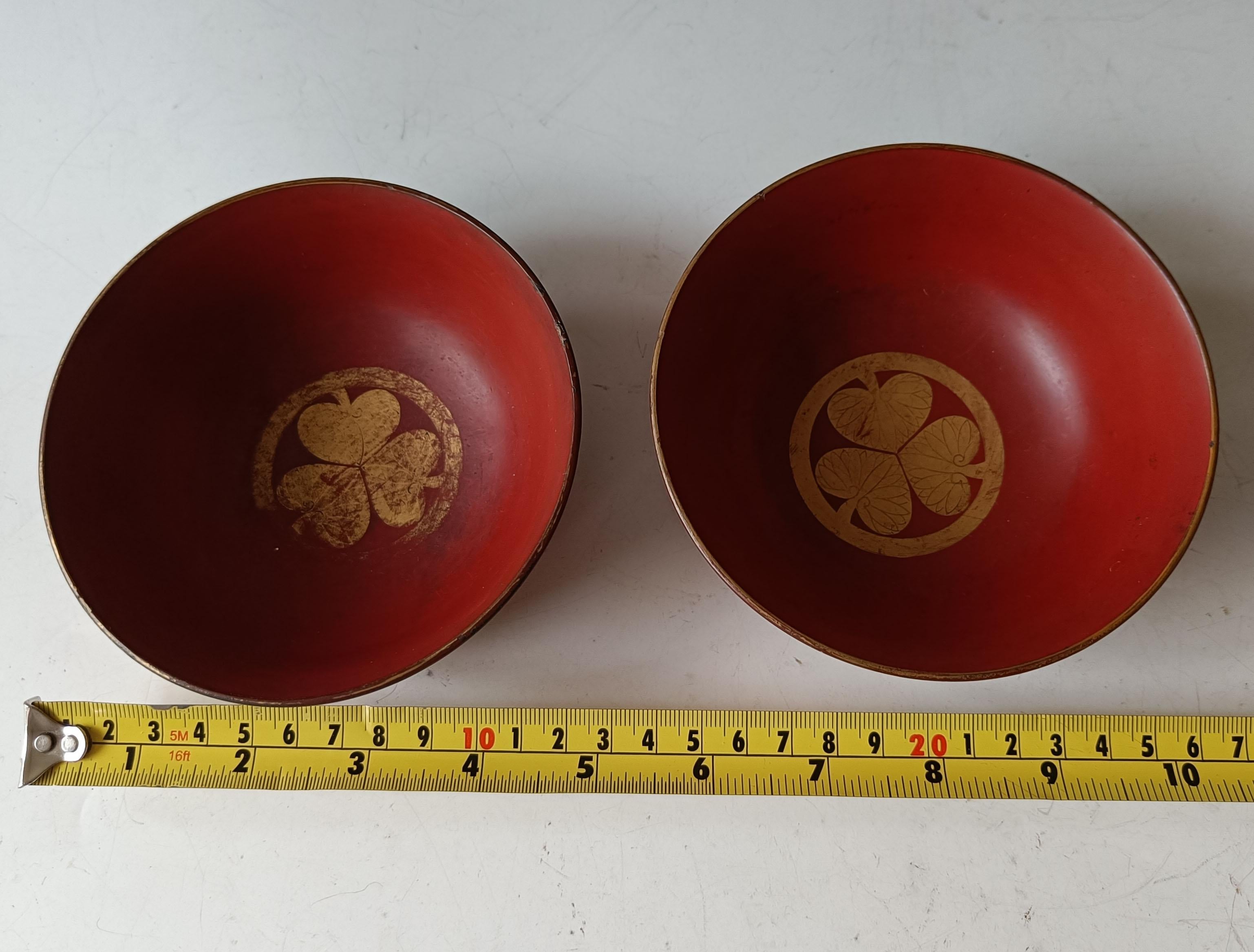 Japanese Lacquered Wood Bowls 19th Century Asian Antiques 中国古董 For Sale 1