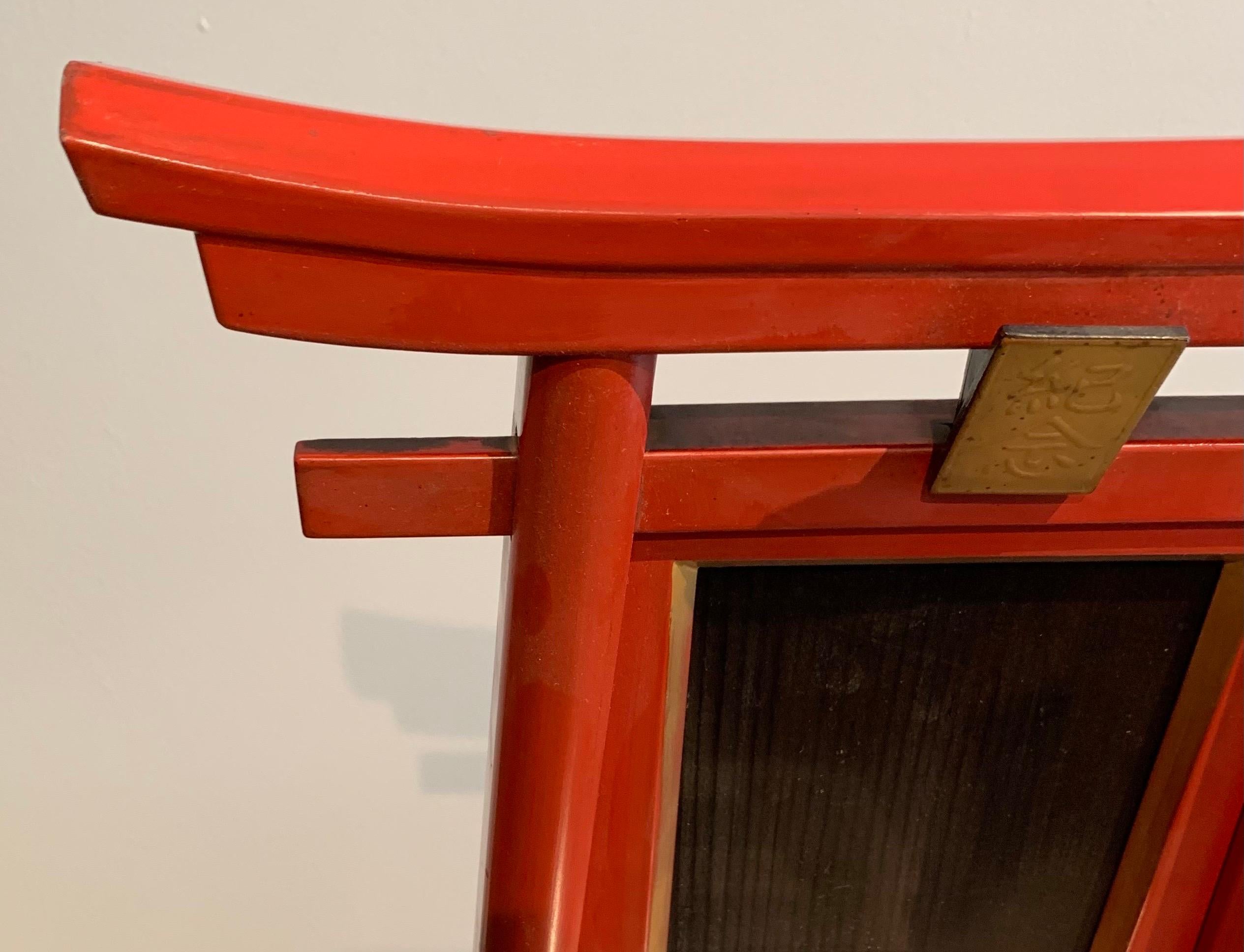 Japanese Lacquered Wood Photo Frame, Torii Gate, 1920s 3