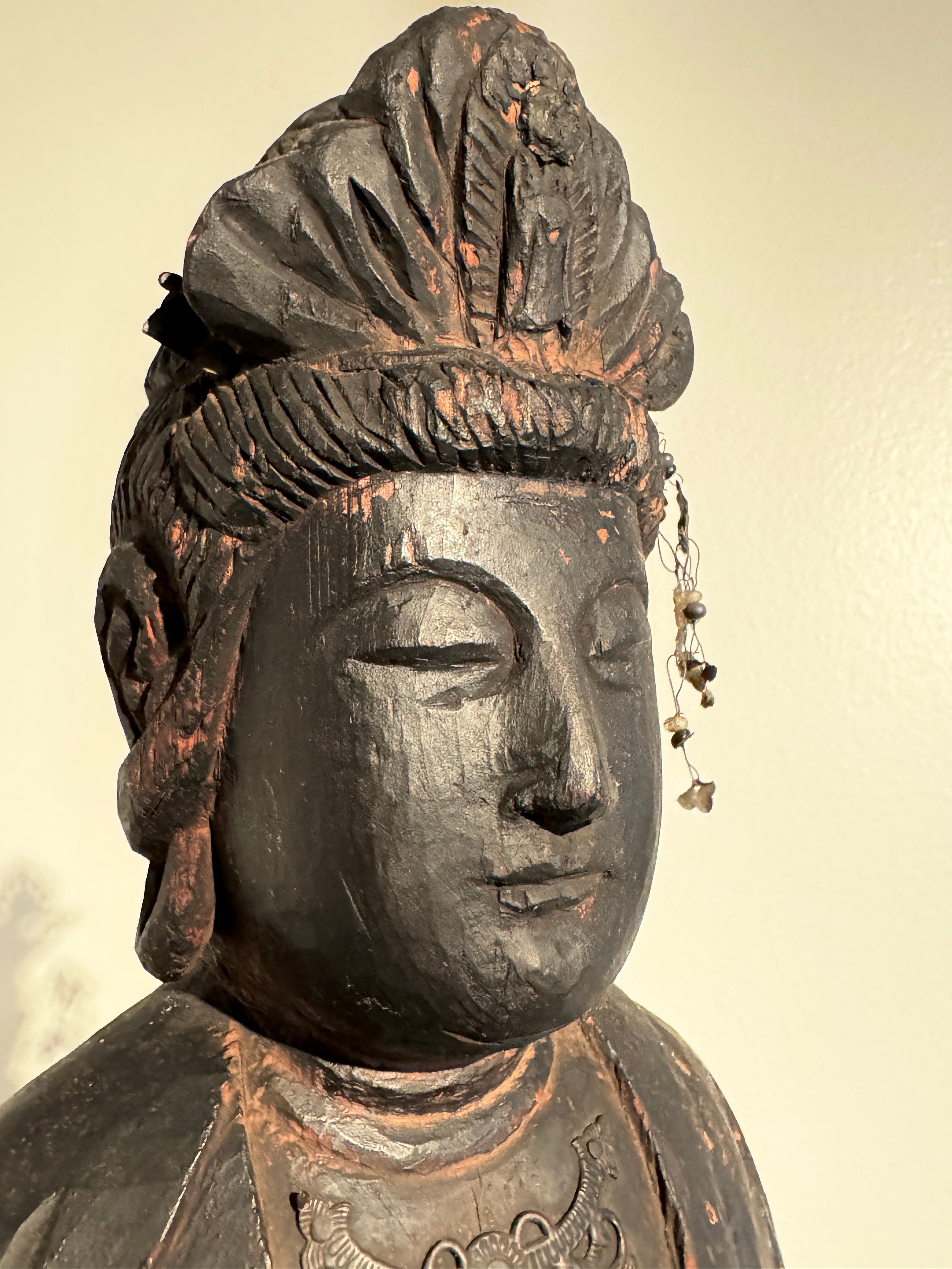 Sho Kannon Japonés de Madera Lacada, Periodo Momoyama/Edo, Siglo XVII, Japón en venta 5