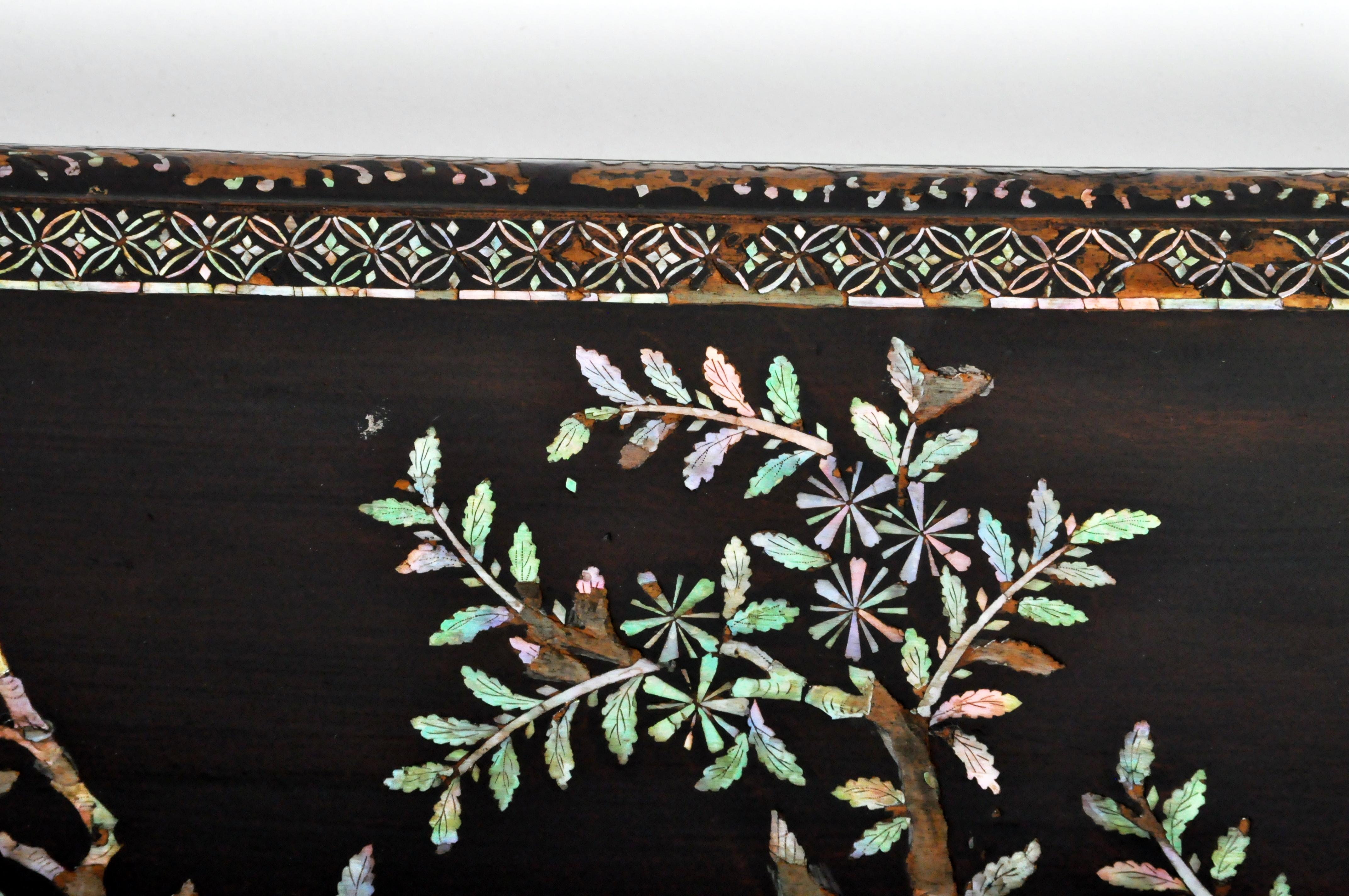 Mother-of-Pearl Japanese Lacquerware Box with Mother of Pearl