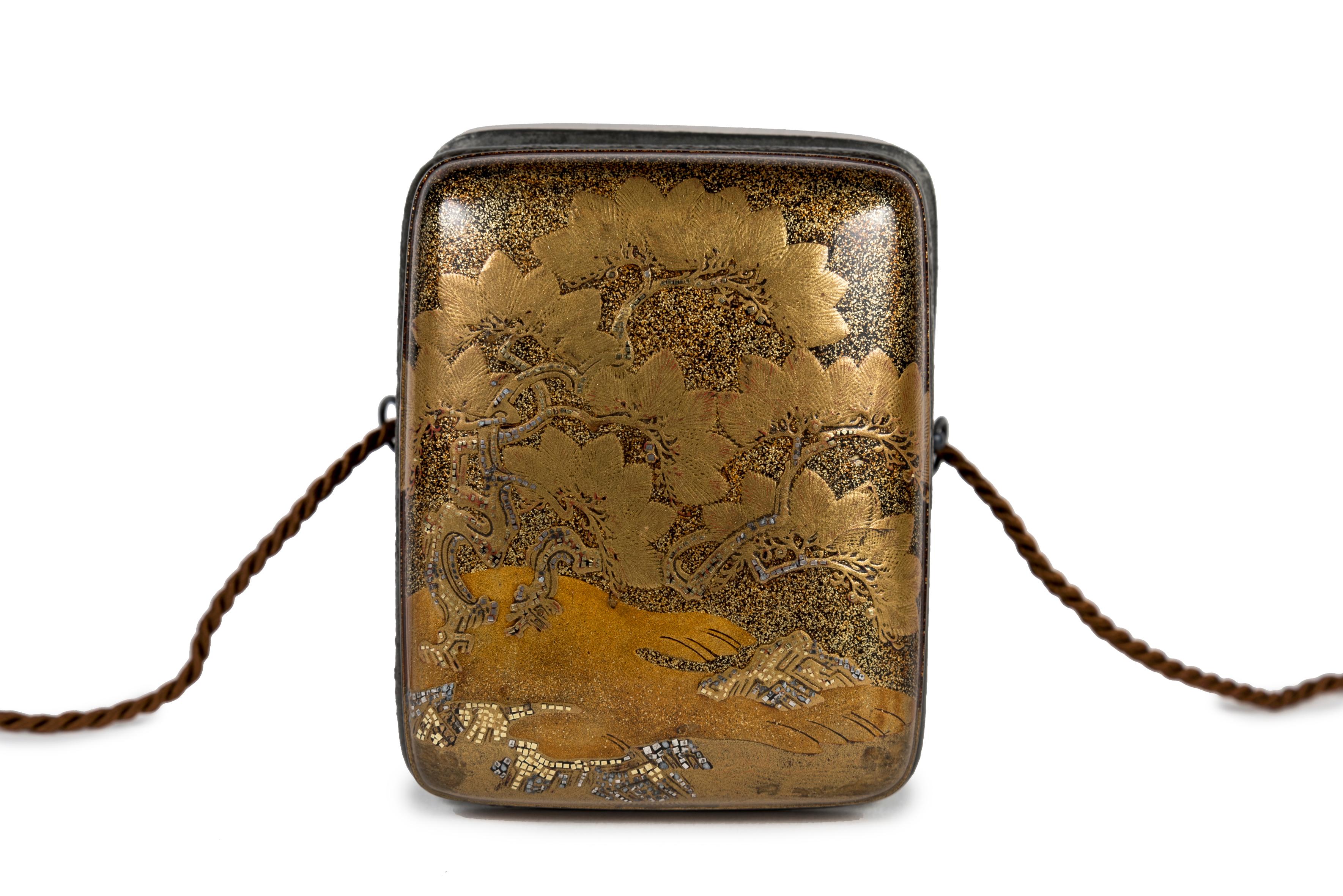 Gold Japanese landscape pine kobako box Edo period 18th century For Sale