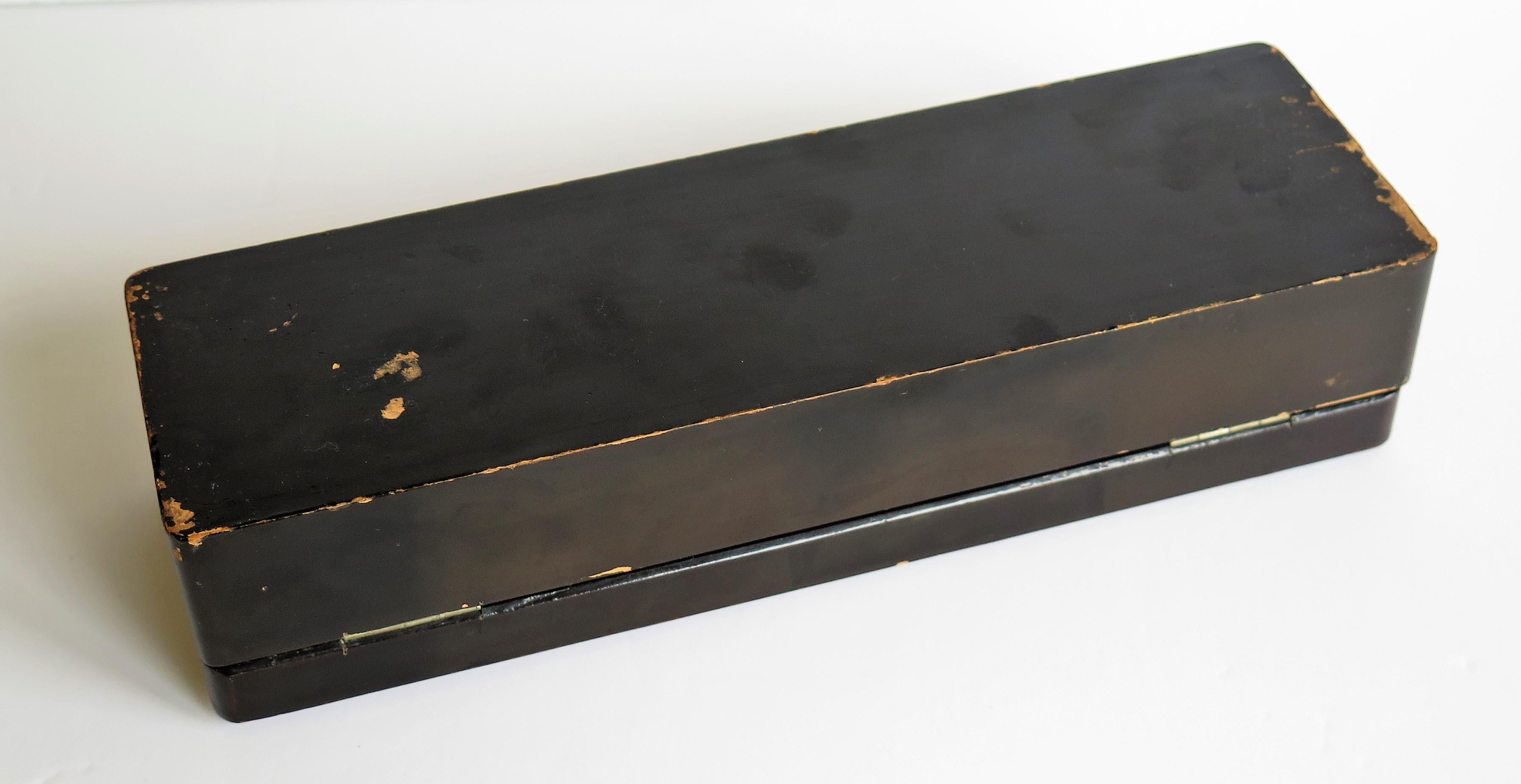 Japanese Laquered Box with Hinged Lid and Lock, Taisho Period Circa 1920 13