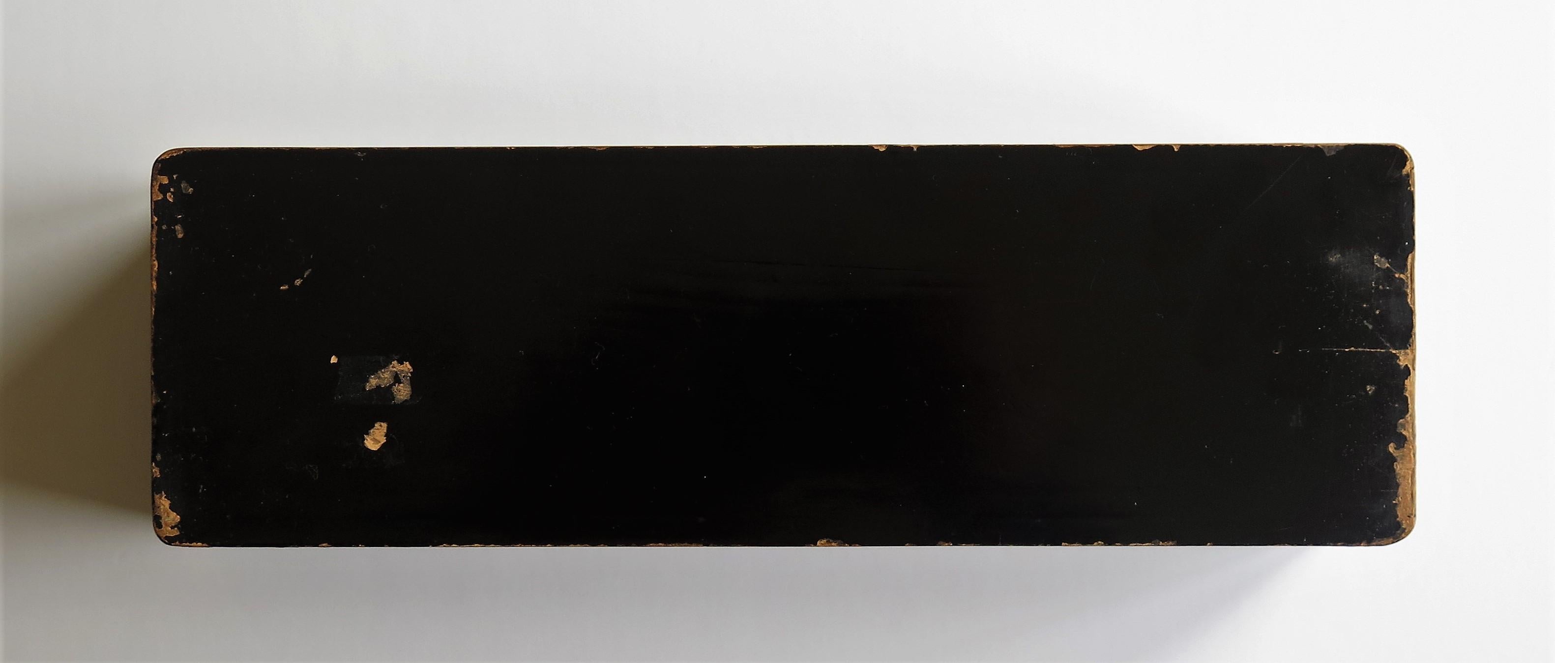 Japanese Laquered Box with Hinged Lid and Lock, Taisho Period Circa 1920 14