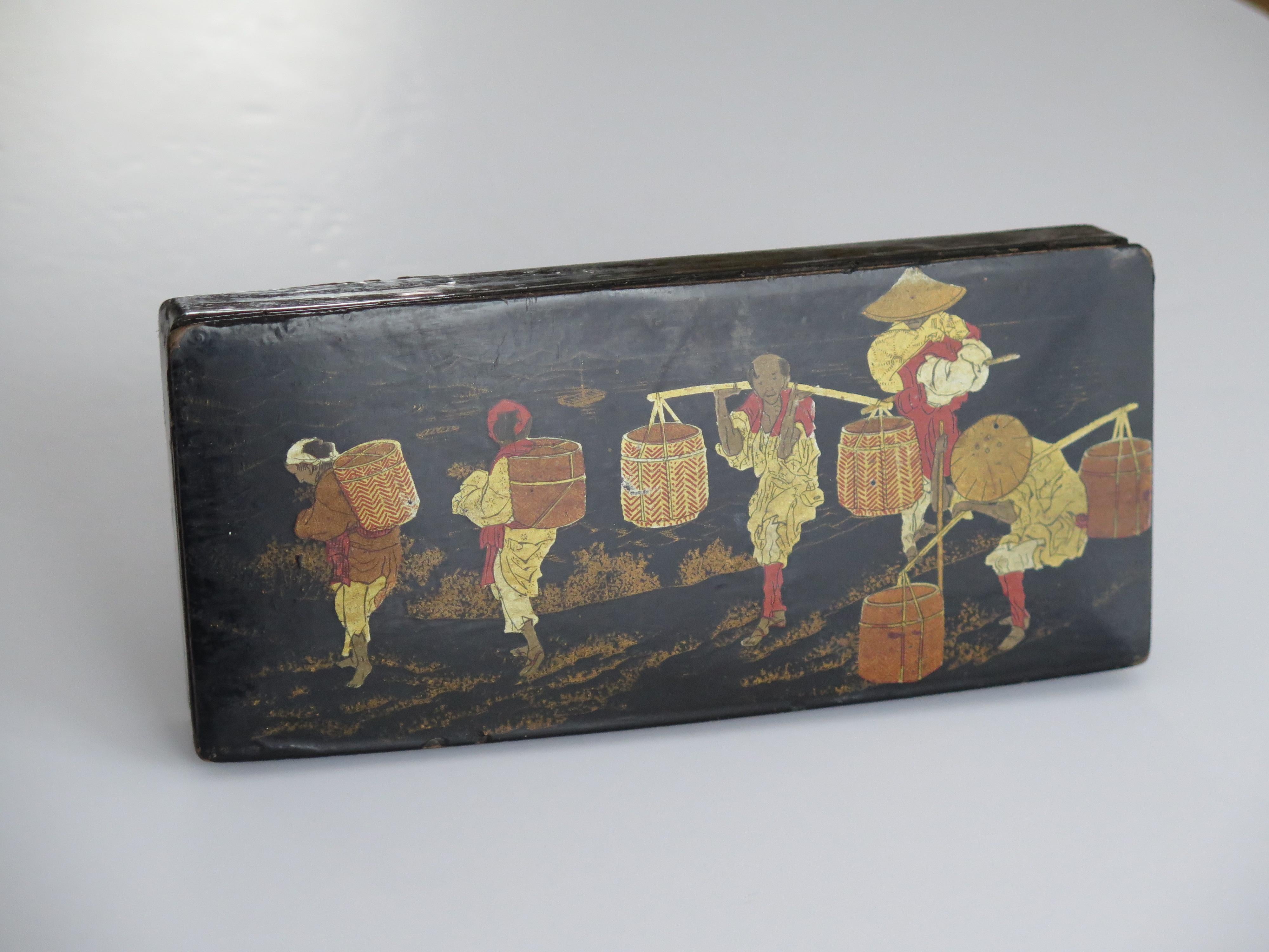Paper Japanese Laquered Box with Hinged Lid Hand Painted, 19th Century Meiji Period