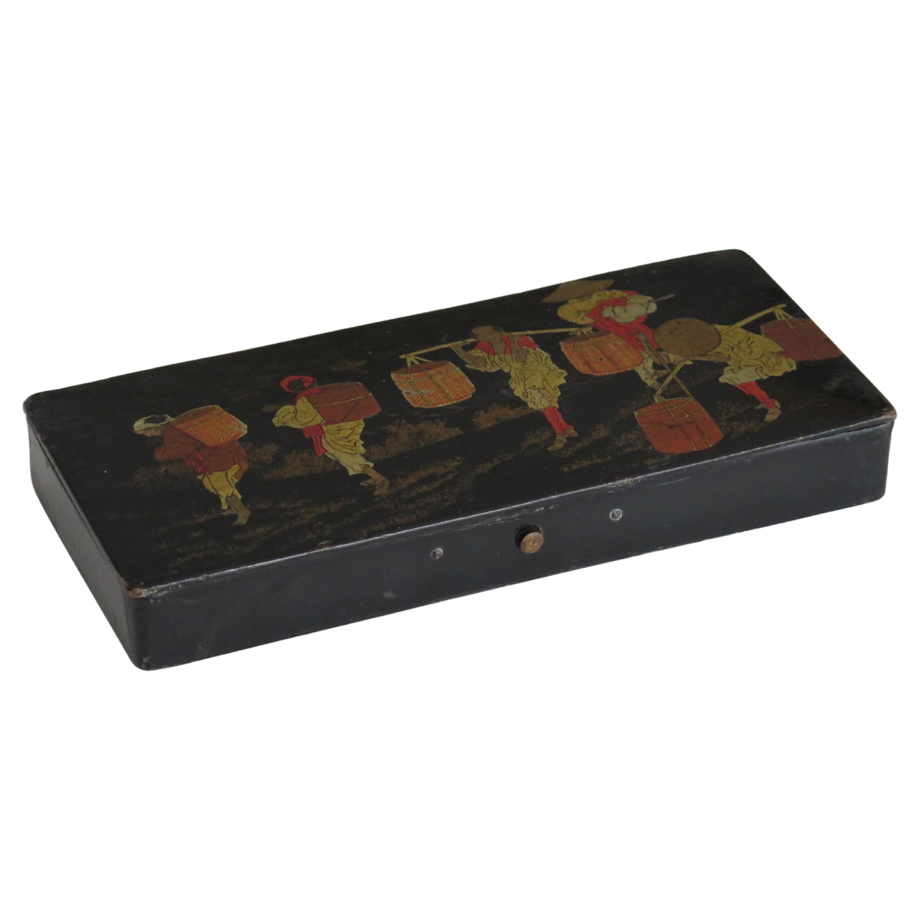 Japanese Laquered Box with Hinged Lid Hand Painted, 19th Century Meiji Period