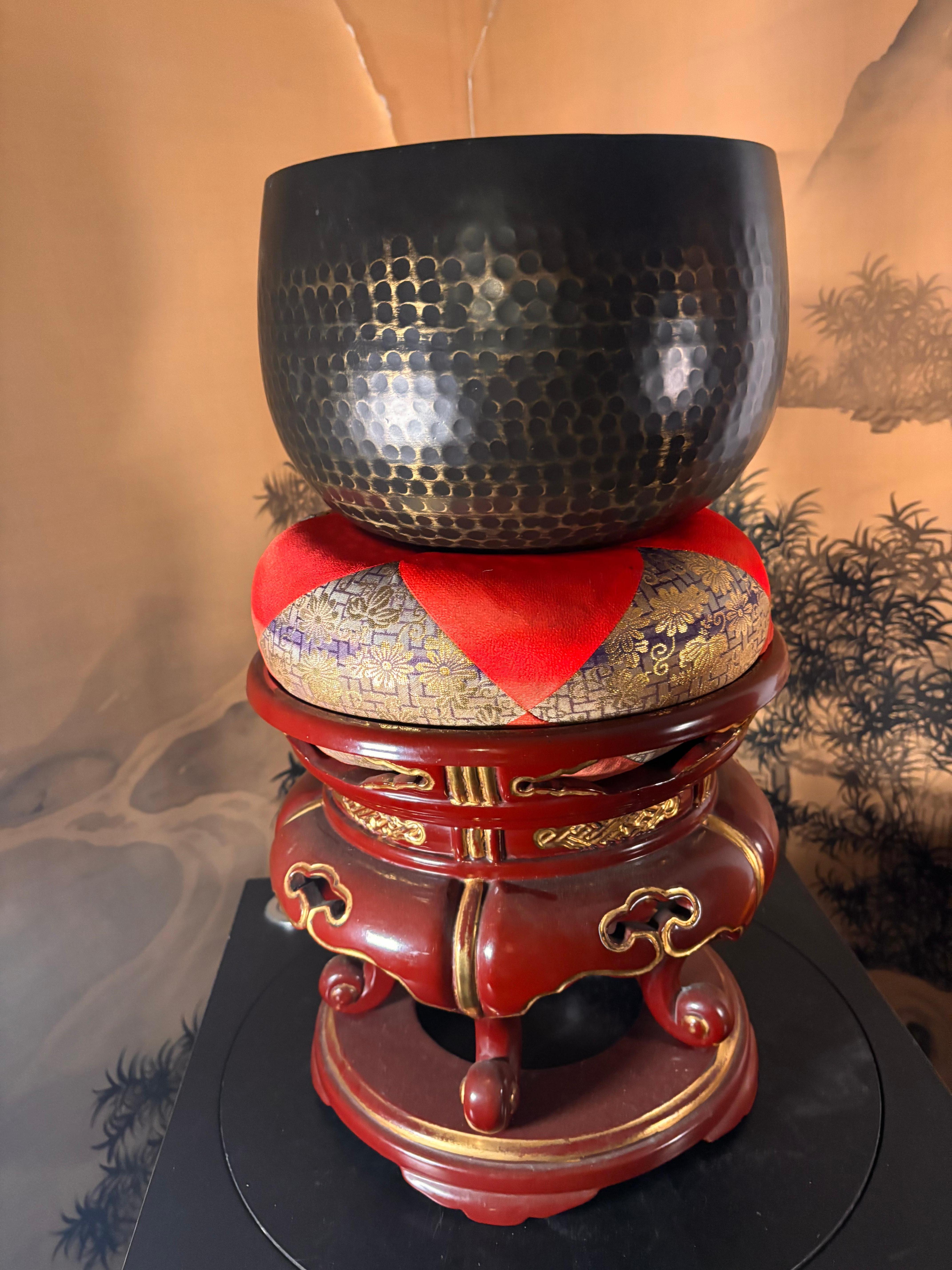 Giapponese grande  Ciotola da meditazione tempio di bronzo Rin completa e risonante in vendita 1