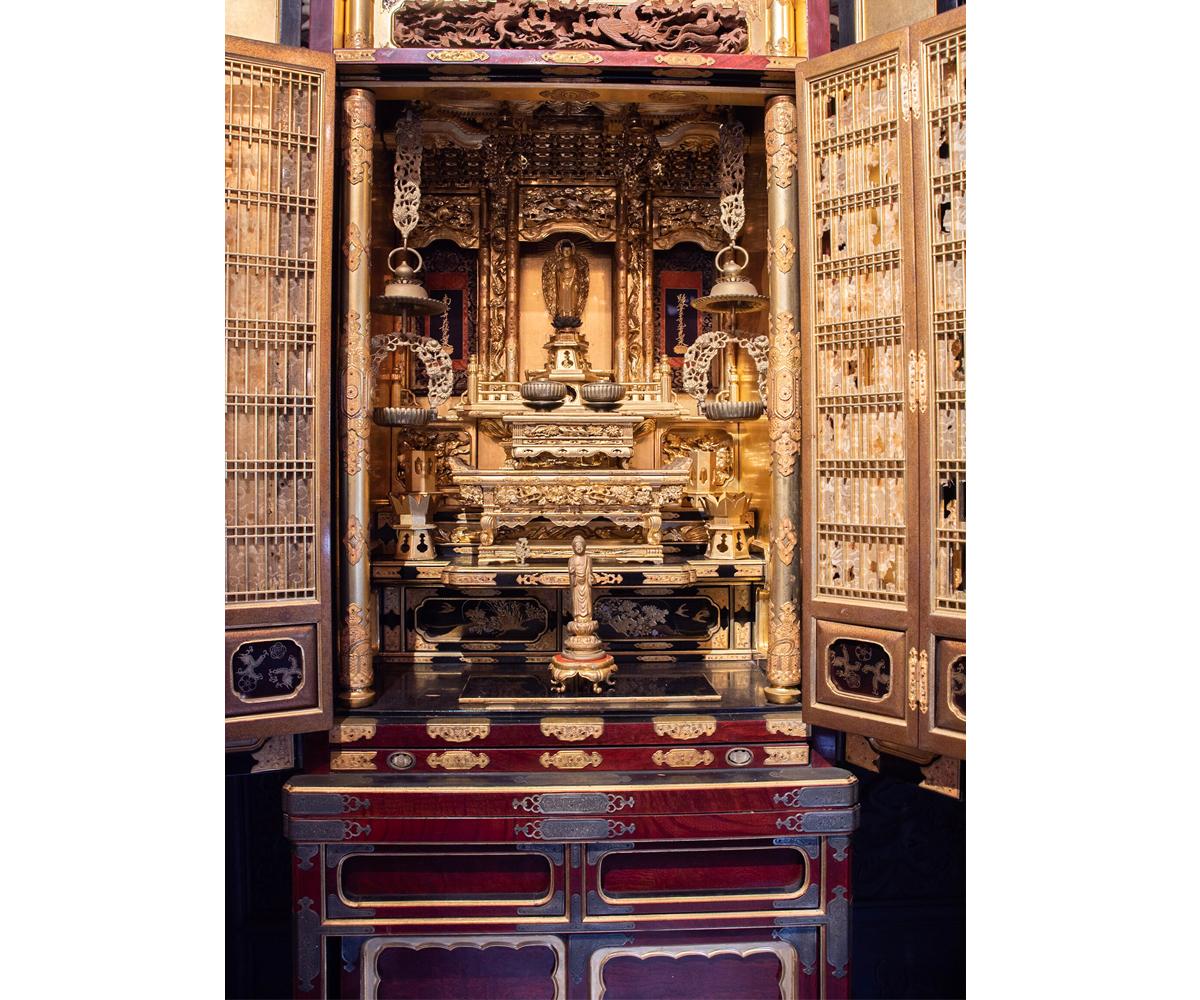 Wood Japanese Large Finely Gilt Shrine with Temple For Sale
