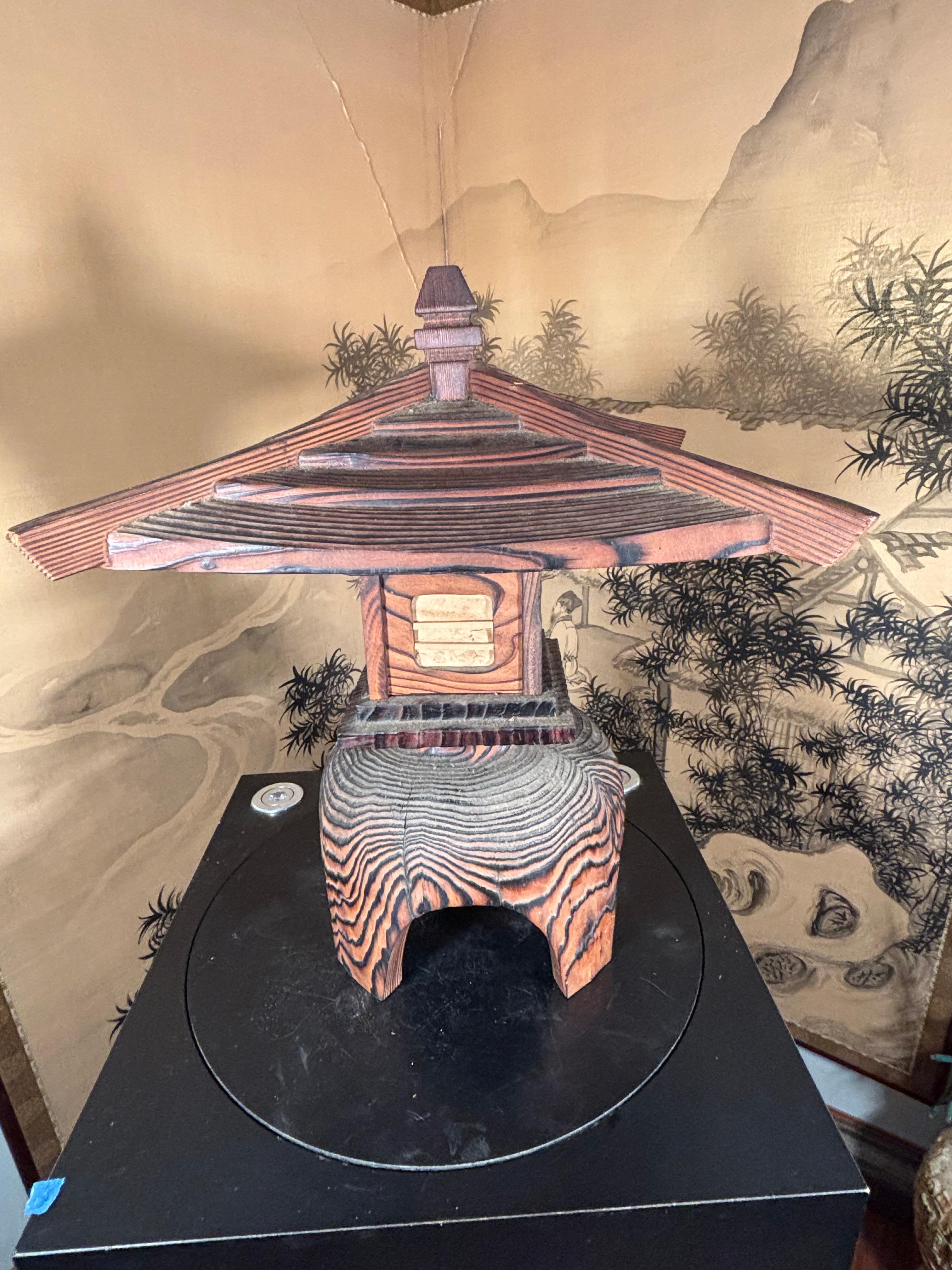 Japanese Large Hand Carved Electrified Light with Fine Details And Serene Glow For Sale 5