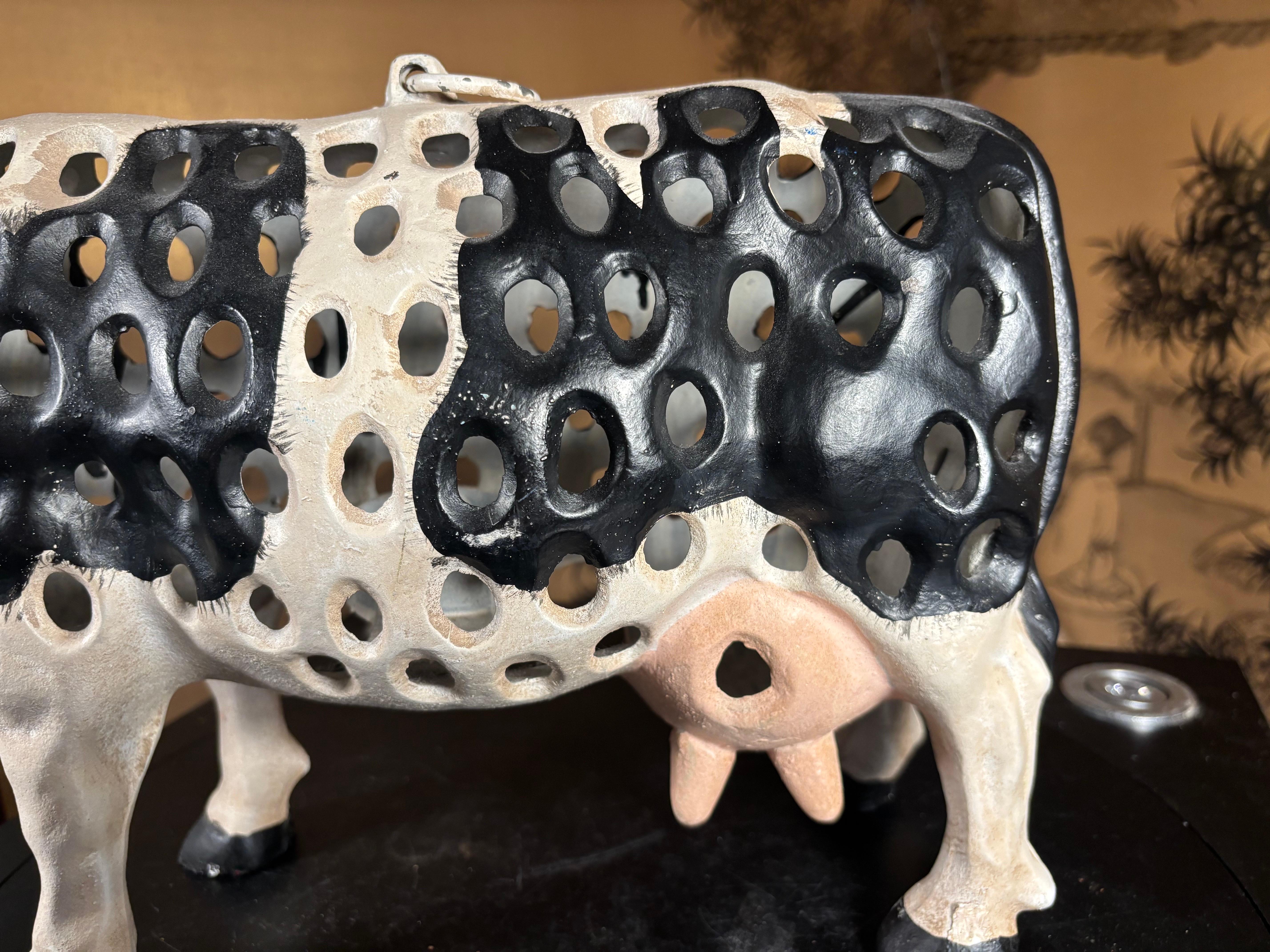 Fait main Grande lanterne de vache Holstein japonaise coulée à la main, rare trouvaille en vente