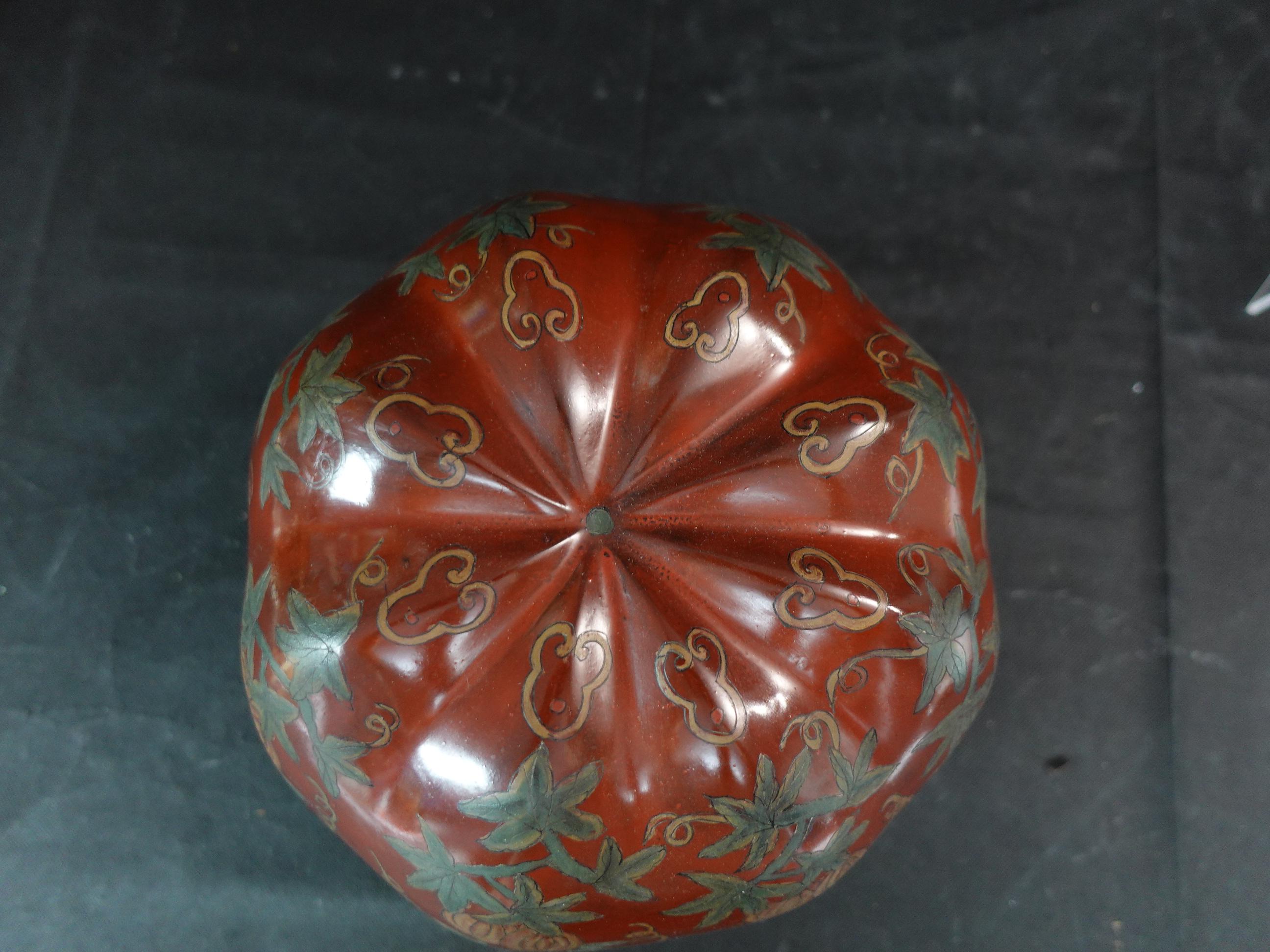 Japanese Large Lacquer Box with Cover in Pumpkin Shape, Ric064 2