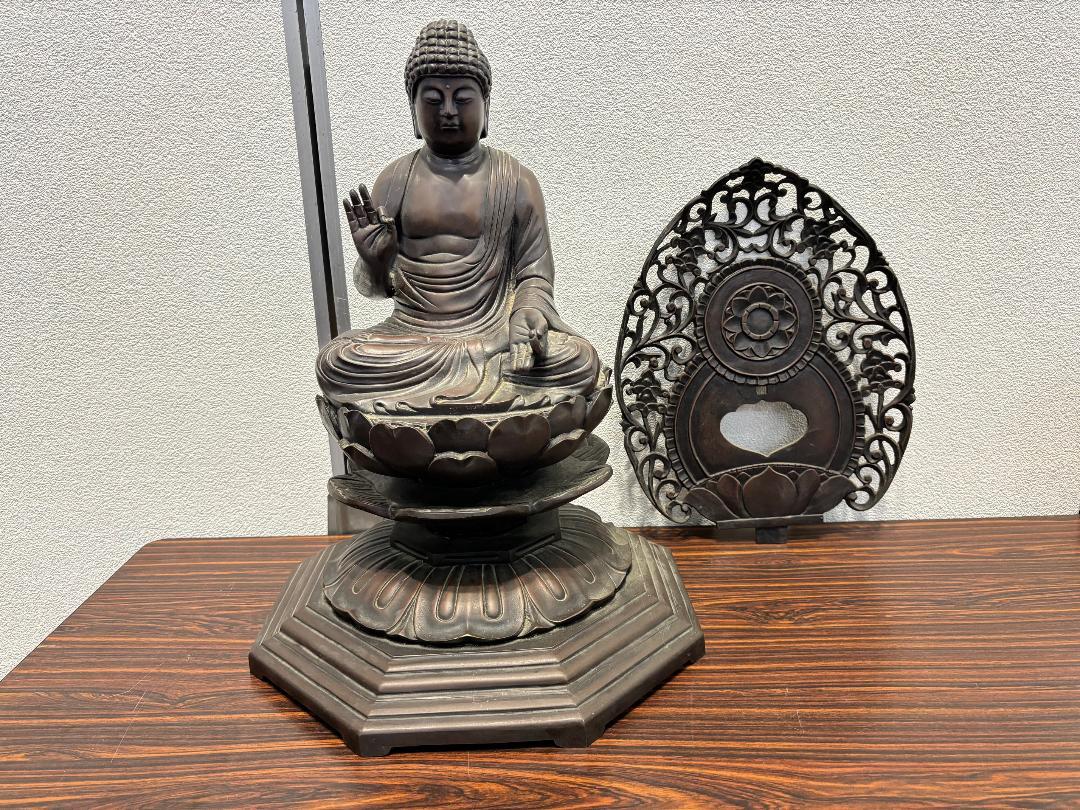 Gran Buda sentado de bronce antiguo japonés , Hallazgo de Kioto en venta 2