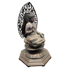 Gran Buda sentado de bronce antiguo japonés , Hallazgo de Kioto