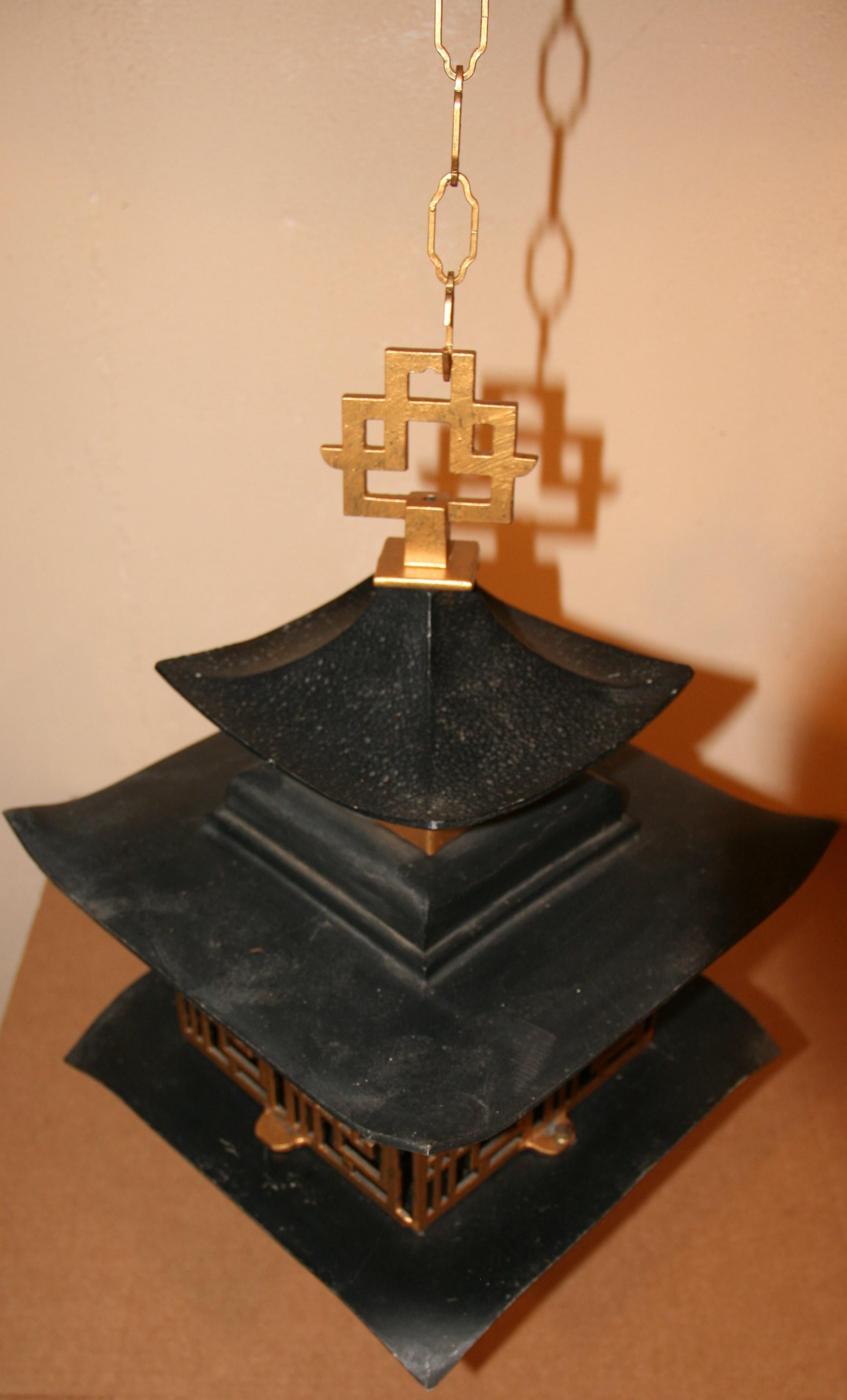 Italian  Large Pagoda Lantern/Pendant Light  with Chain For Sale 4