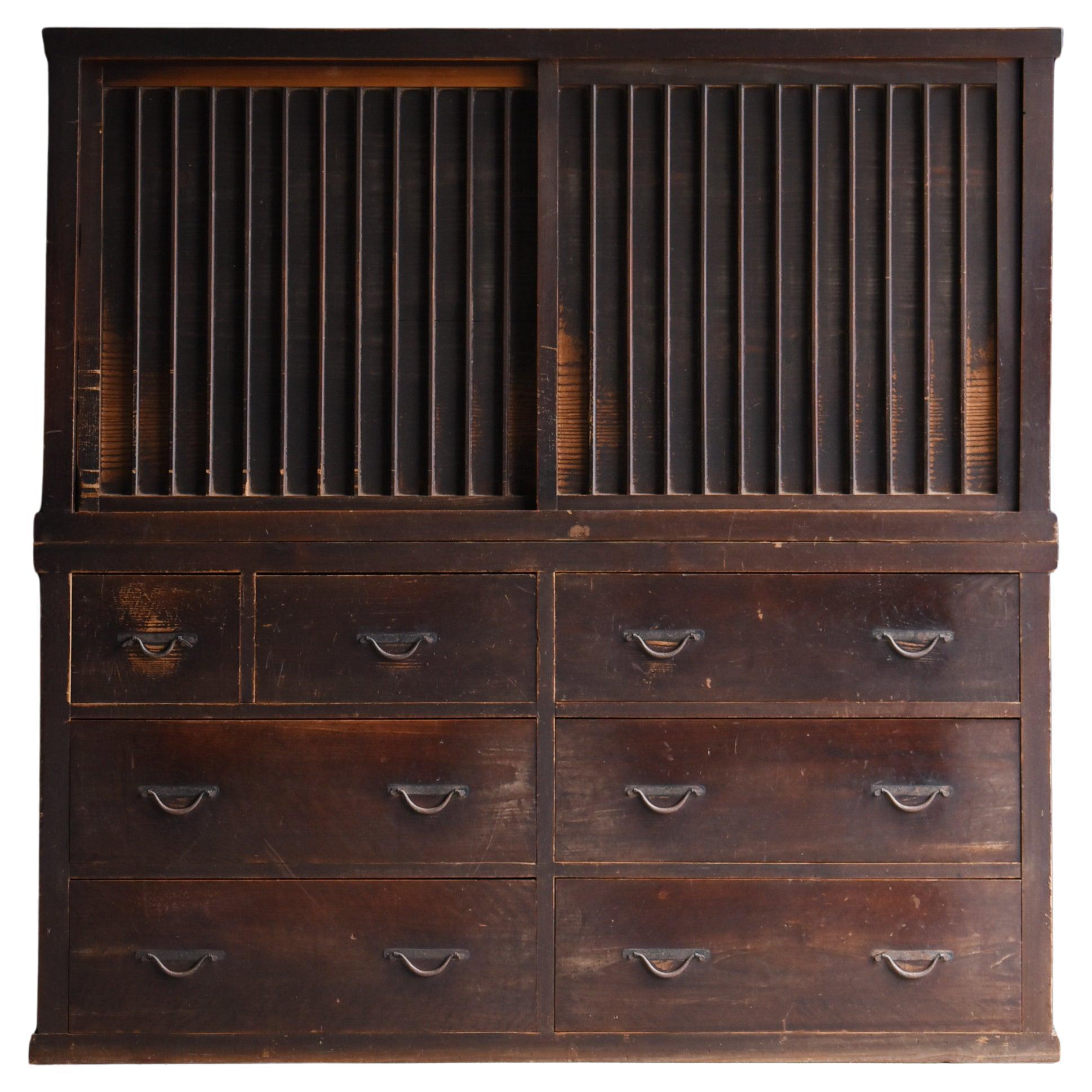 Grand meuble de rangement japonais Tansu 1860s-1920s Wabisabi
