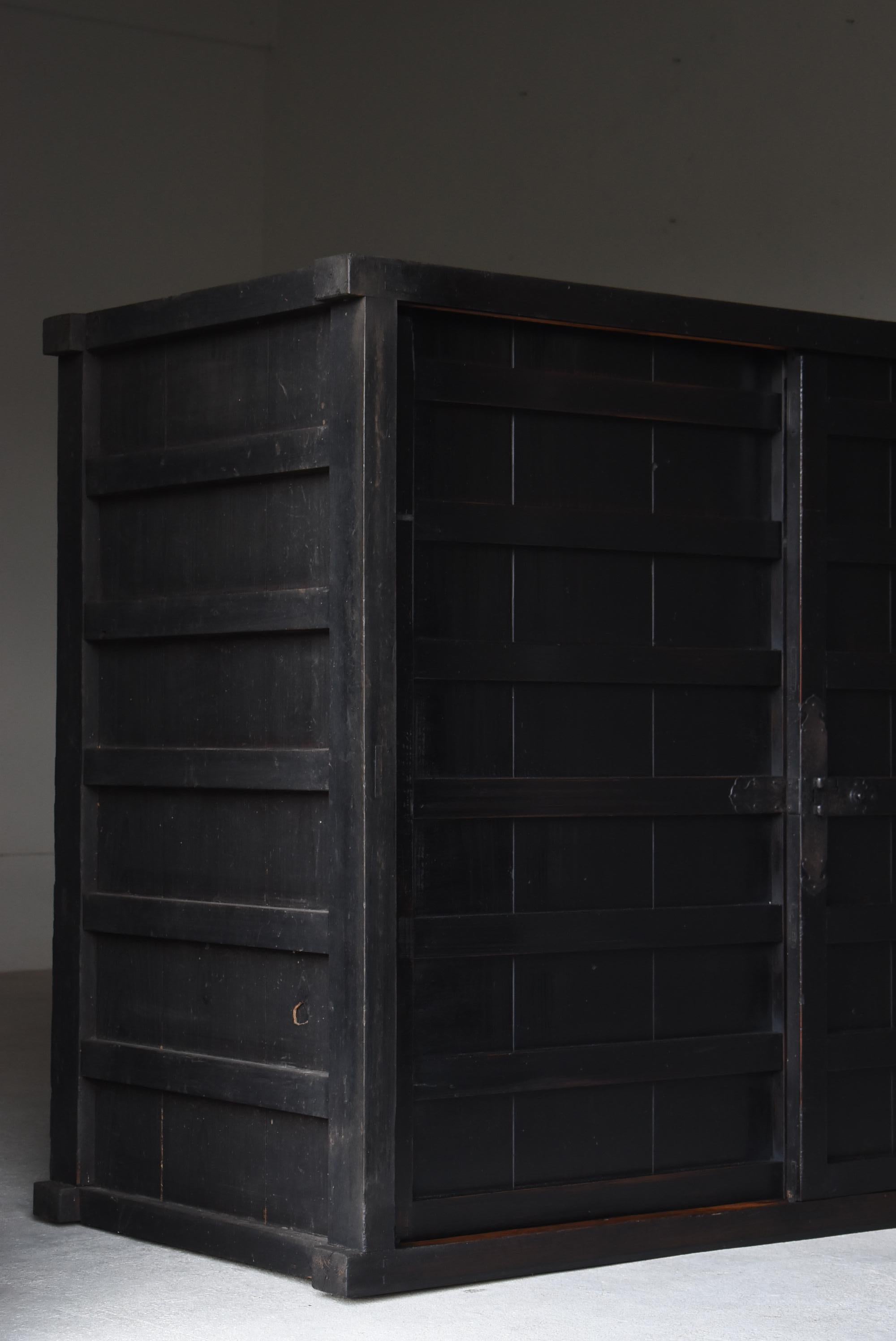 Grand Tansu japonais des années 1890 / buffet Wabi Sabi 2
