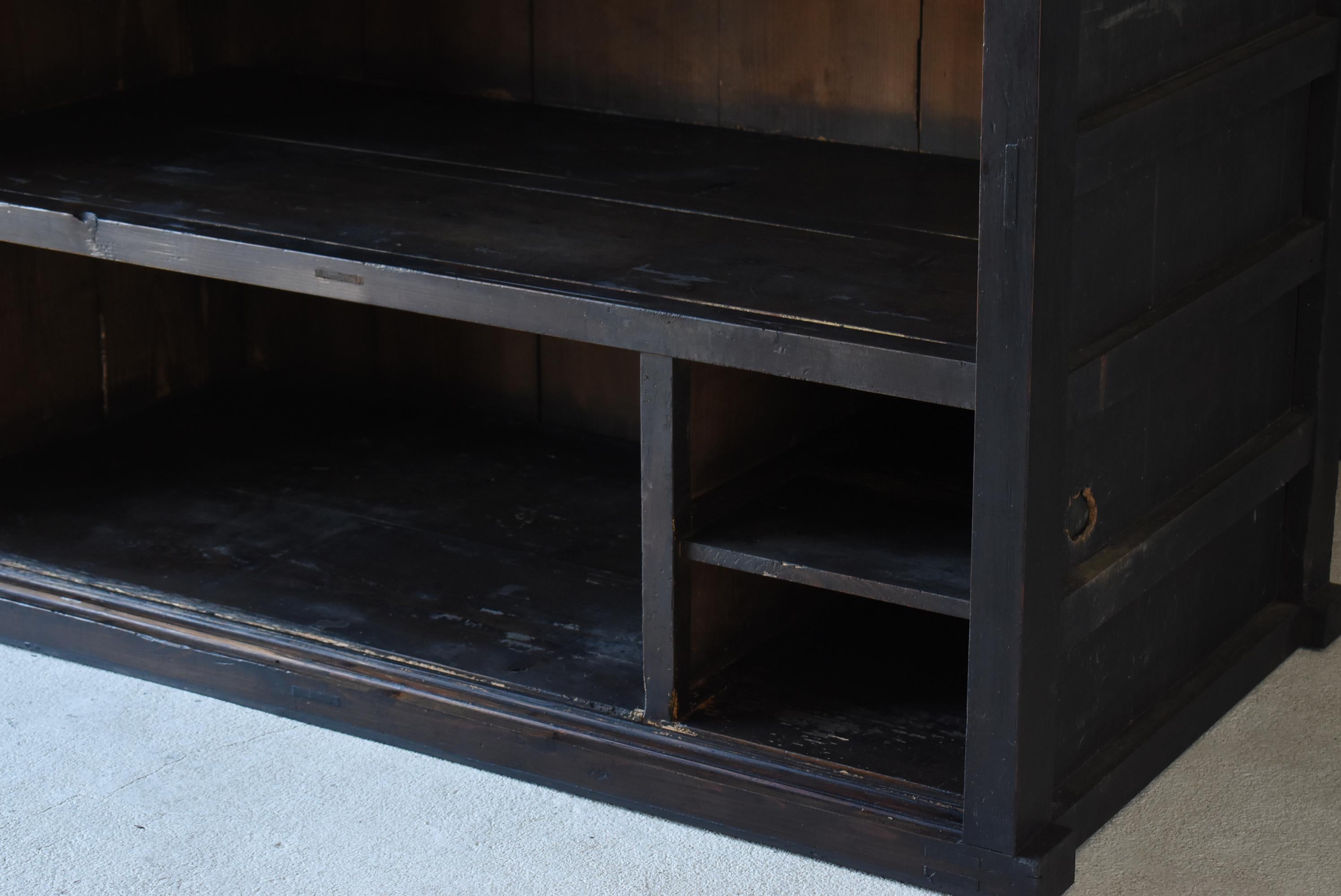 Cèdre Grand Tansu japonais des années 1890 / buffet Wabi Sabi
