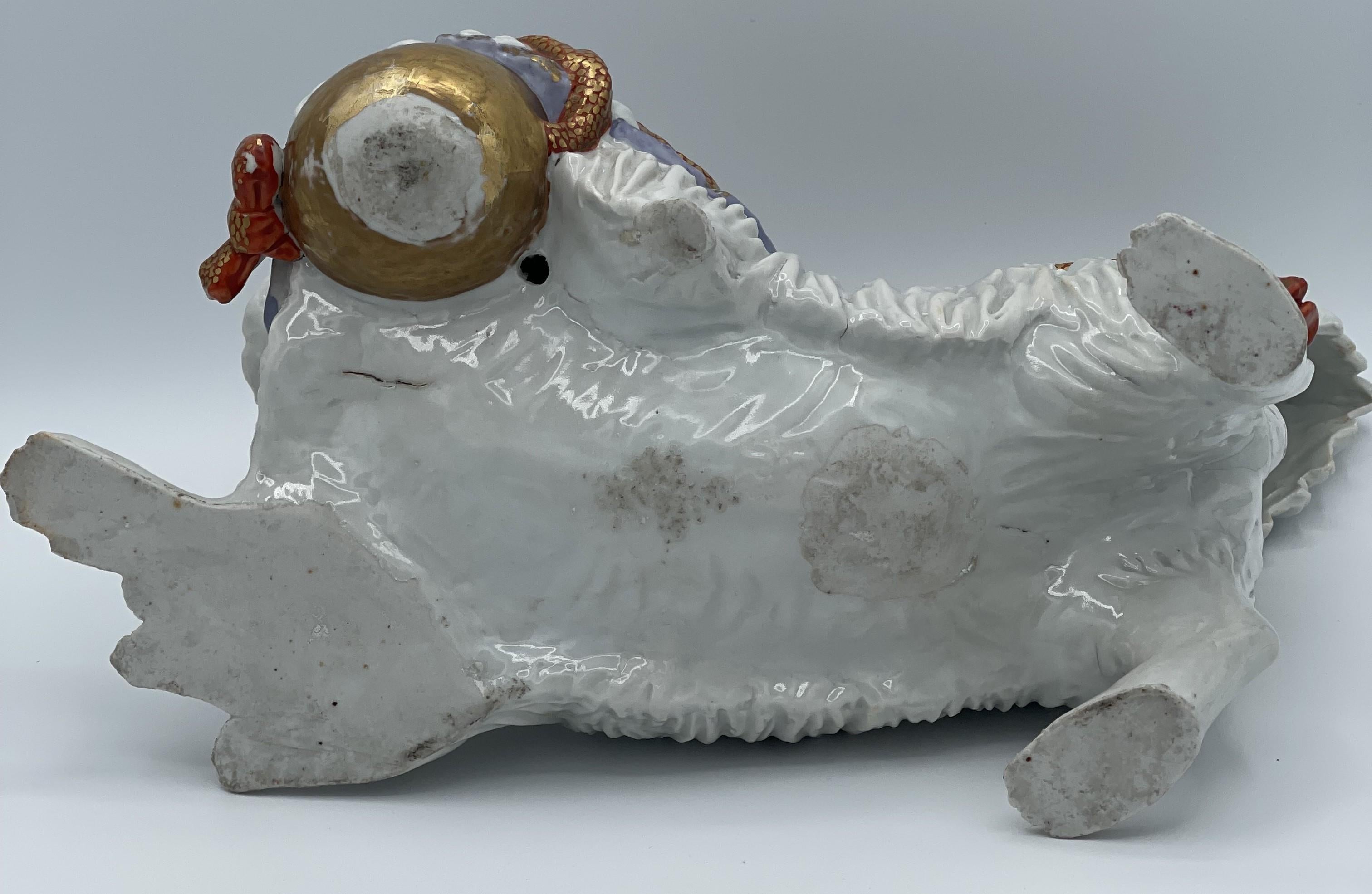 Chien japonais en porcelaine Kakiemon de la fin de la période Edo/début de la période Meiji, vers 1850/1870 1850/1870 Bon état - En vente à New York, NY