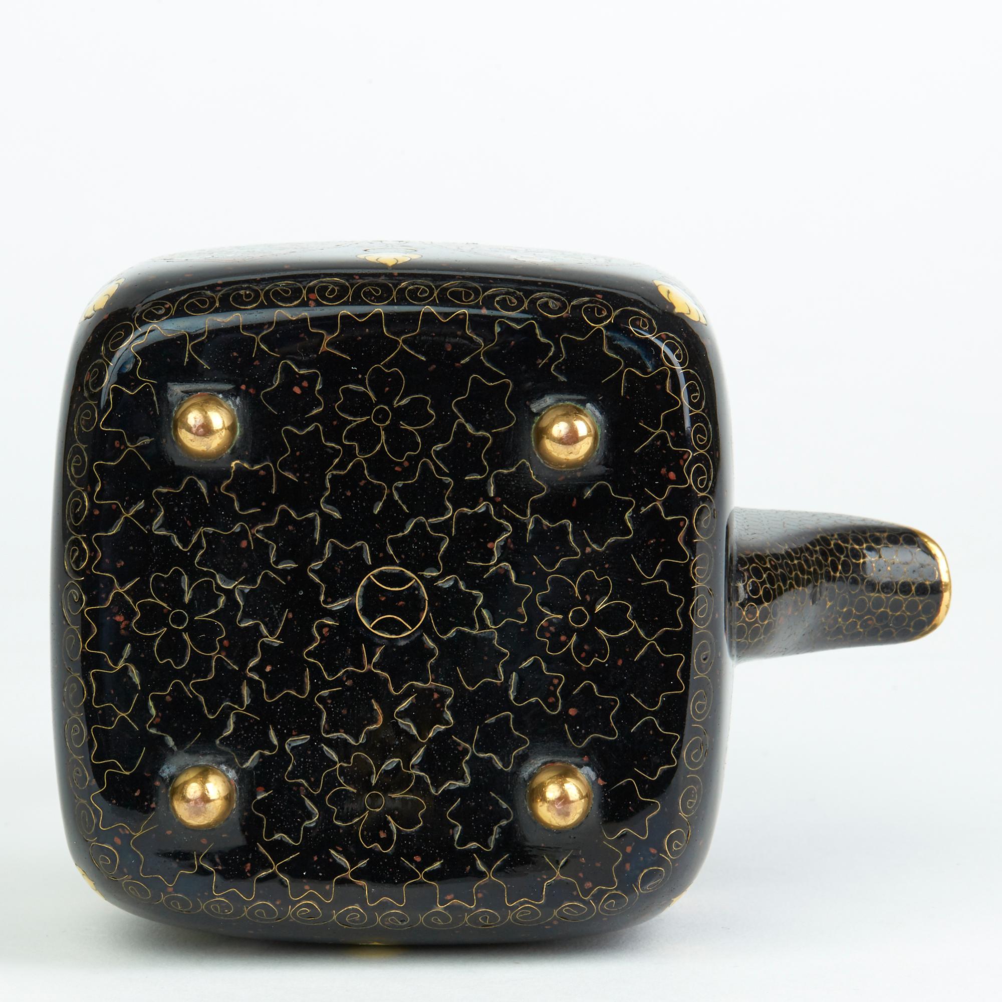 Japanese Exceptional Gilded Metal Cloisonné Teapot, Early 20th Century 2
