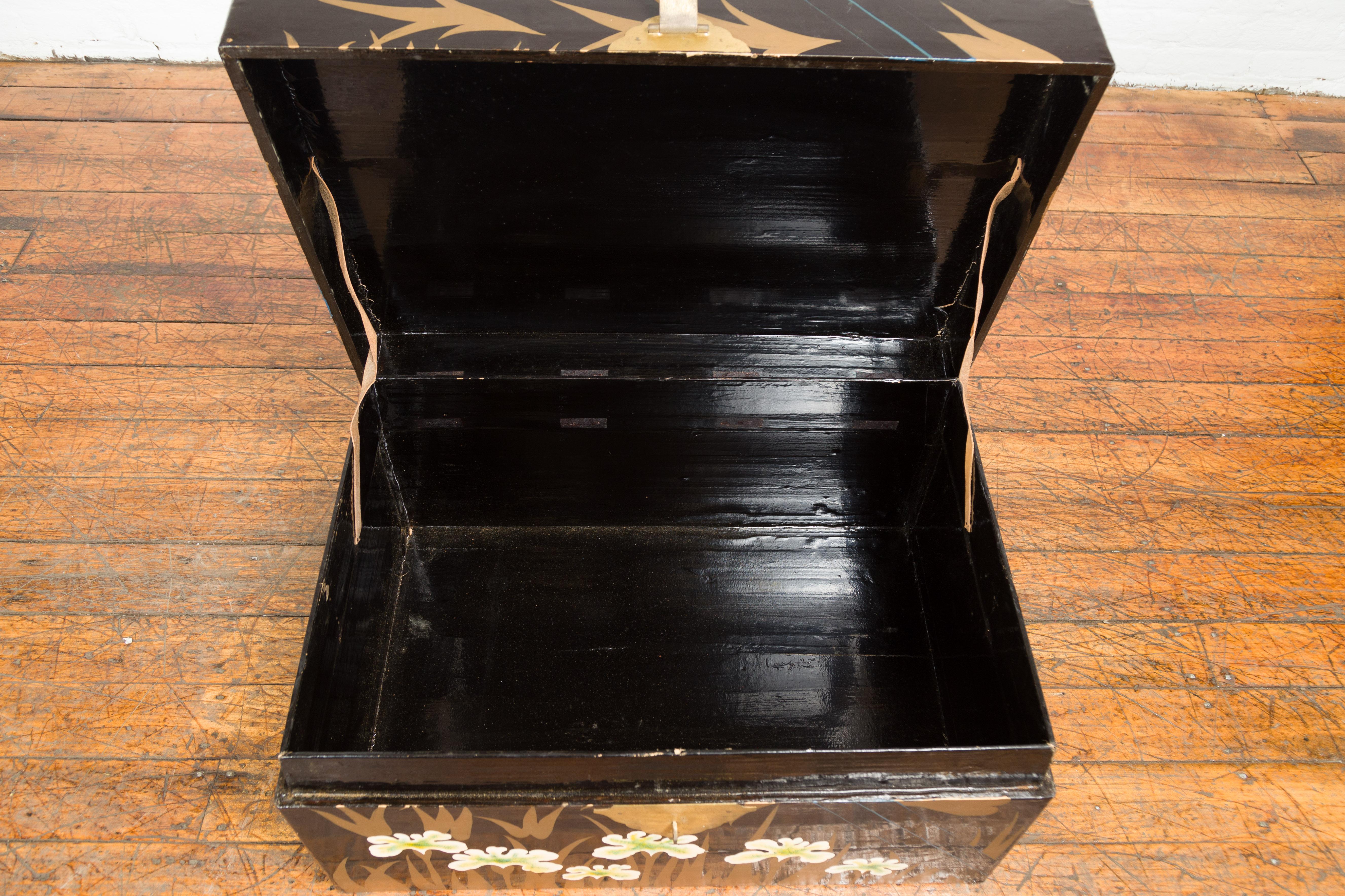 Japanese Late Meiji Period Black Lacquer Blanket Chest with Golden Painted Décor For Sale 10