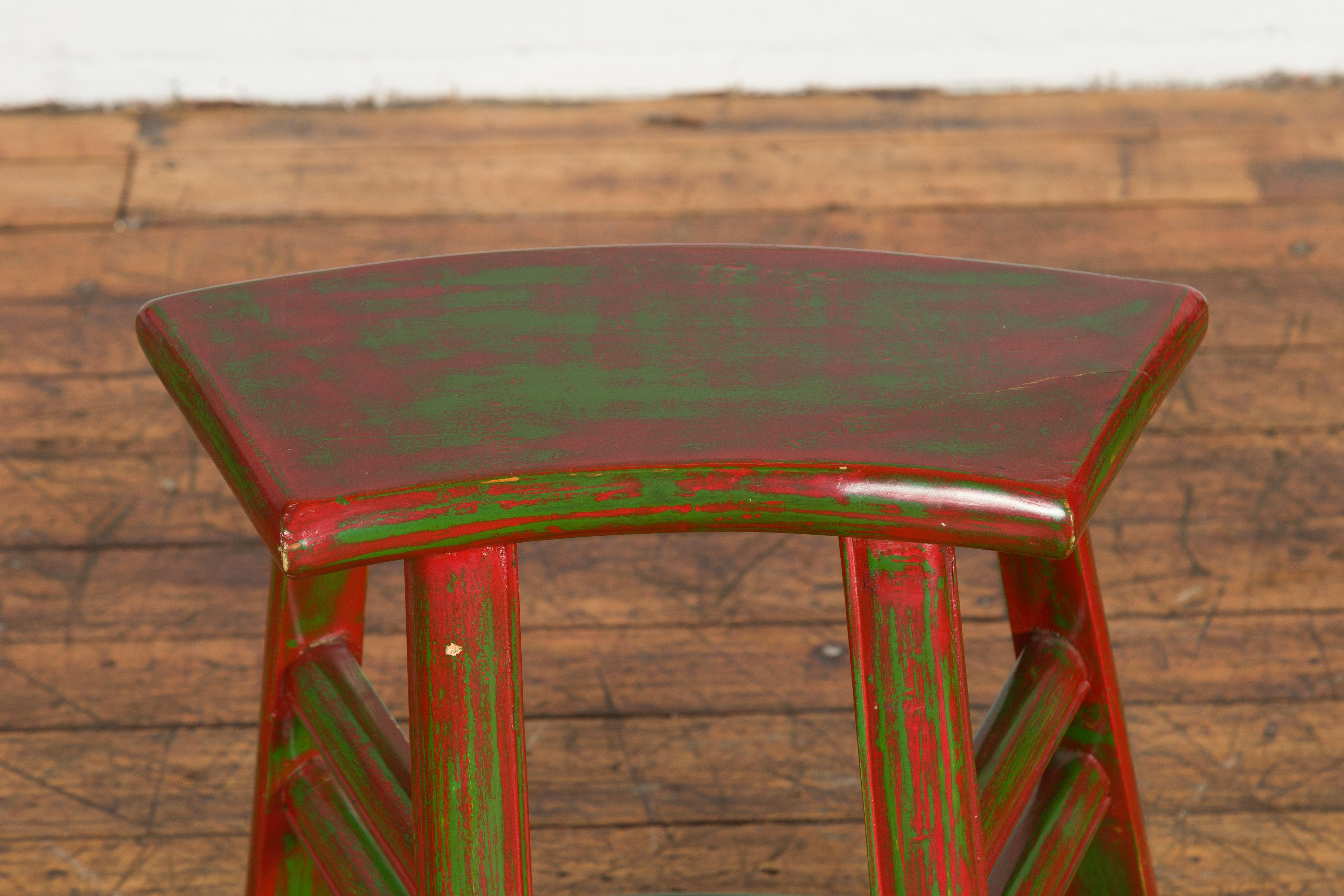 20th Century Japanese Late Meiji Period Red and Green Lacquered Stool with Semicircular Seat For Sale
