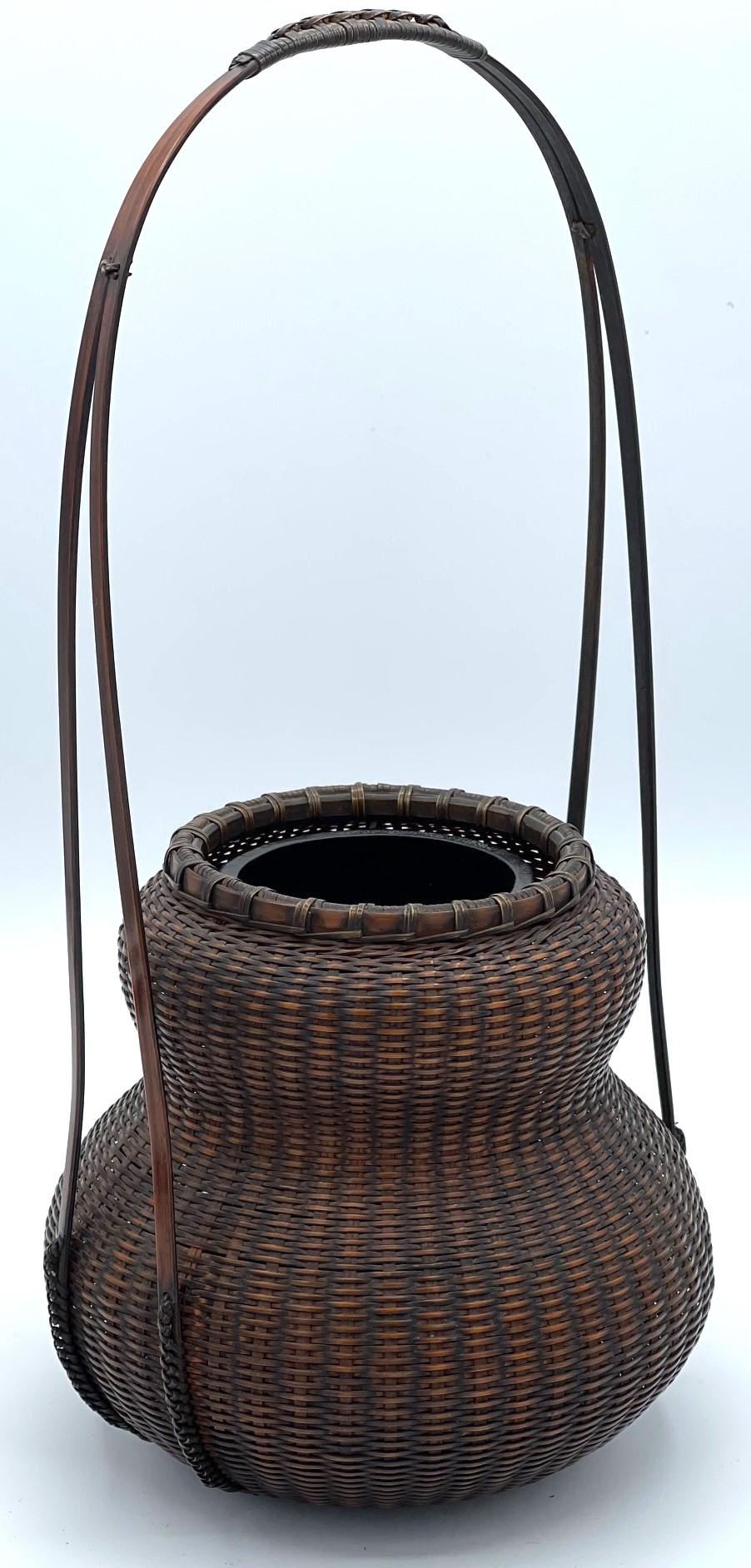 Tissage Panier de cérémonie du thé en bambou tressé de la période Meiji tardive, début du 20e siècle en vente
