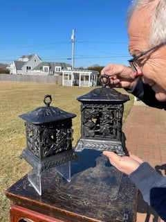 Japanese Lovely Pair Old Black Grapes Garden Lighting Lanterns