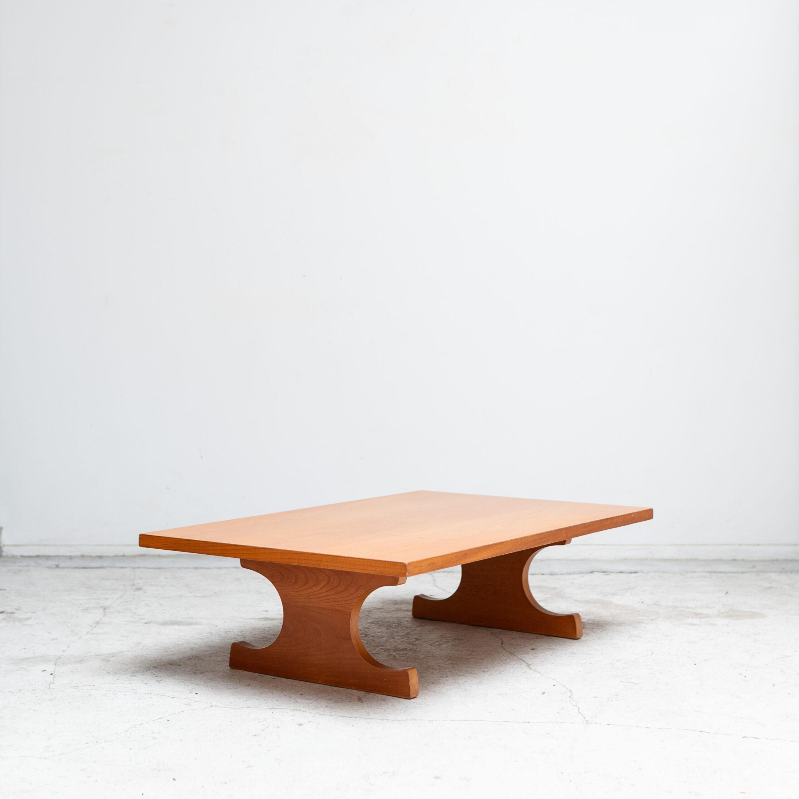 Mesa baja japonesa de Isamu Kenmochi Japonés en venta
