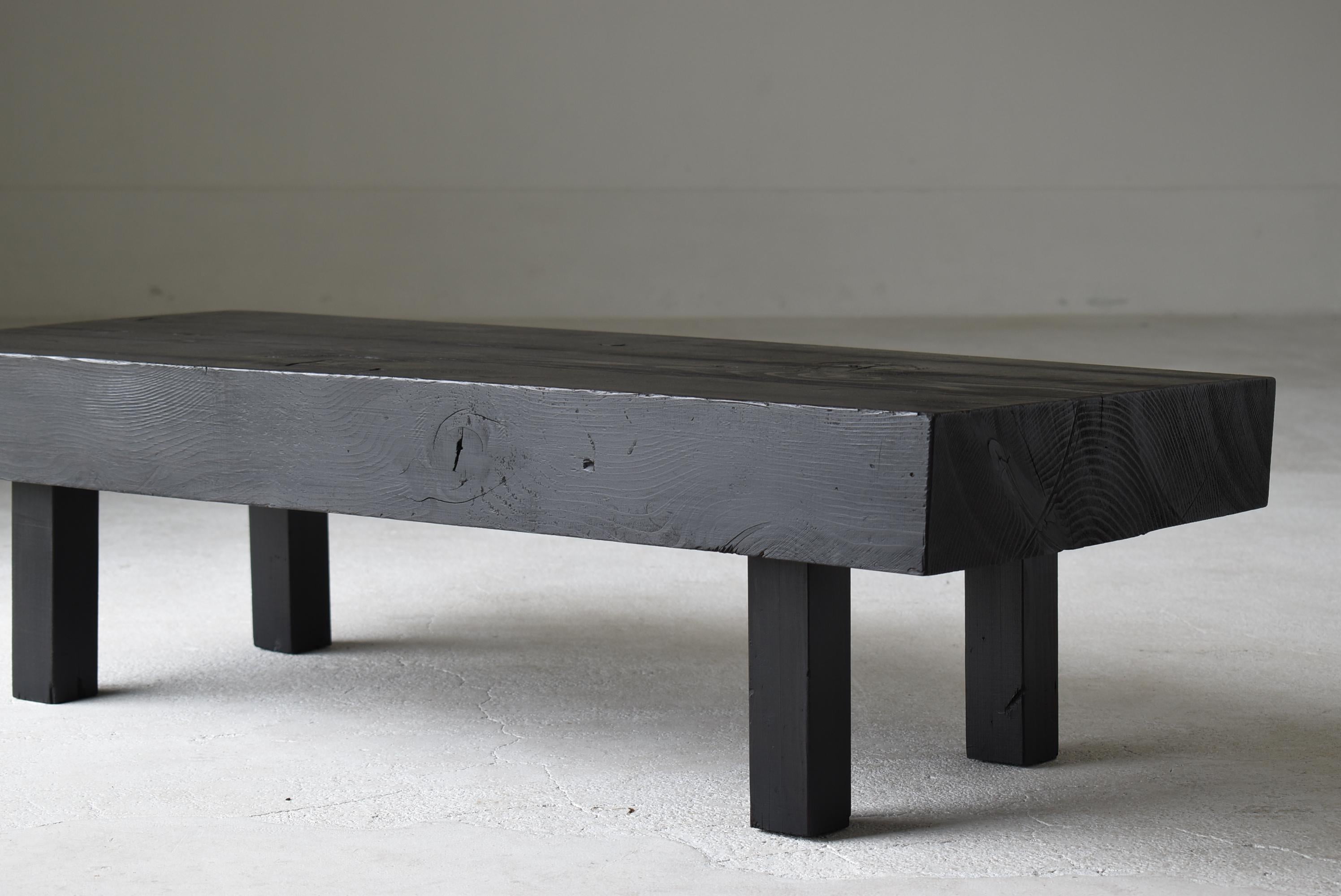 Japanese Old Low Table or Bench 1950s-1970s / Sofa Table Wabi Sabi In Good Condition For Sale In Chōsei District Nagara, JP