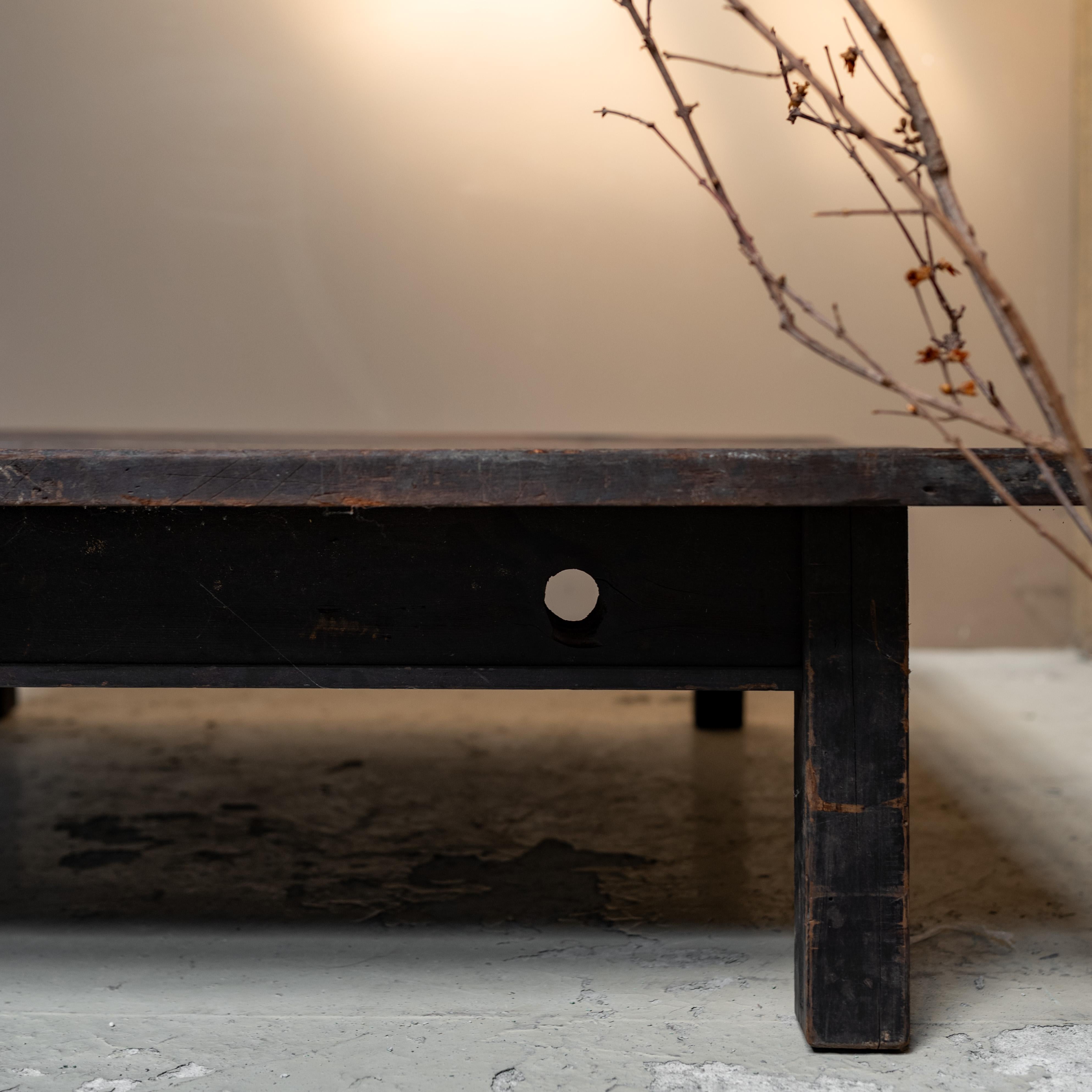 Japanischer niedriger Tisch, Wabi-sabi, 1920er Jahre, Japan im Angebot 5