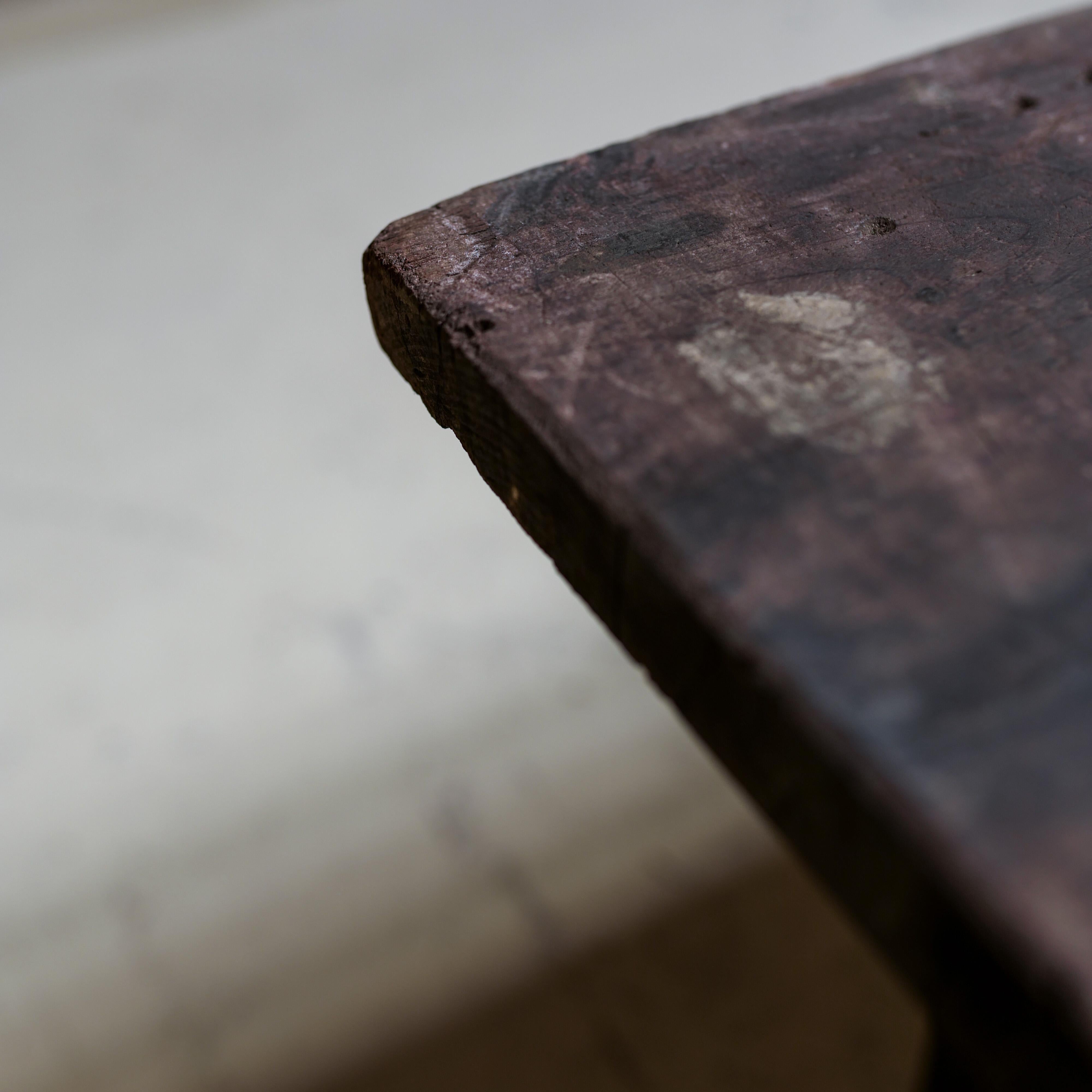 Japanischer niedriger Tisch, Wabi-sabi, 1920er Jahre, Japan (Holz) im Angebot