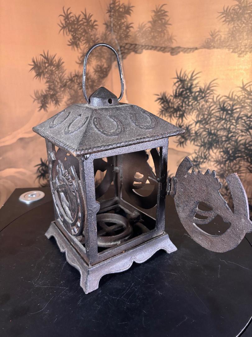 Farol Japonés de Iluminación Herradura de la Suerte en venta 4
