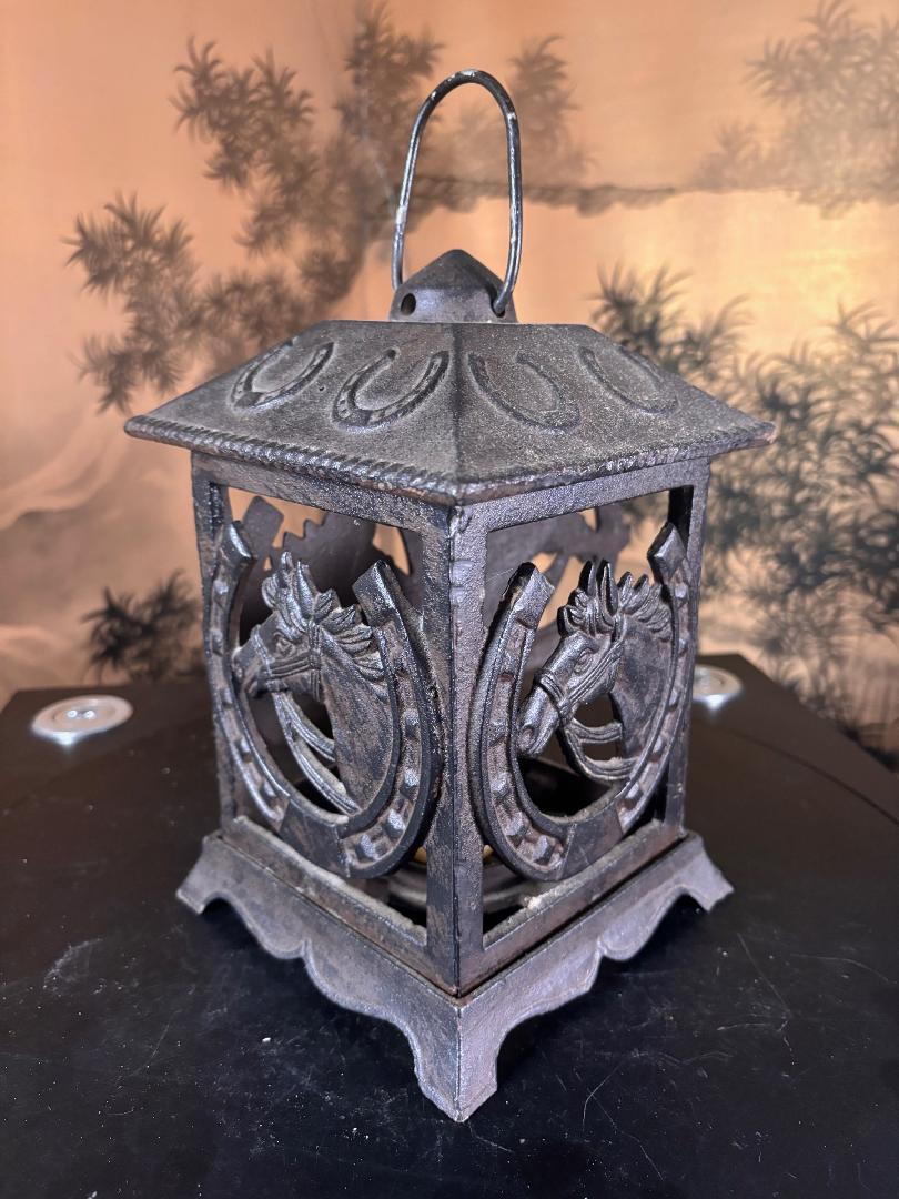 Farol Japonés de Iluminación Herradura de la Suerte en venta 5
