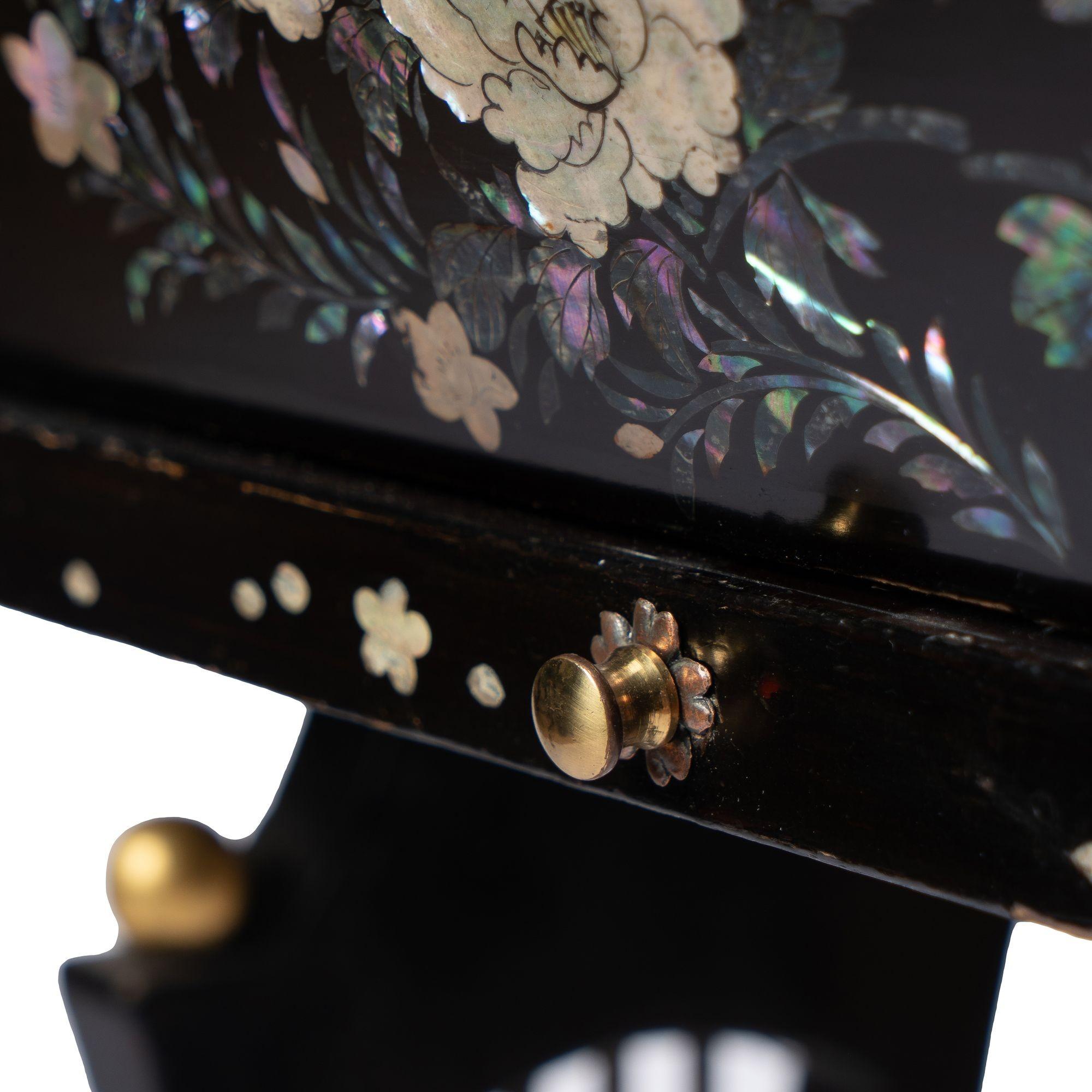 Japanese Lyre Base Sewing Box on Stand with Mother-Of Pearl Inlays, c. 1880 For Sale 6