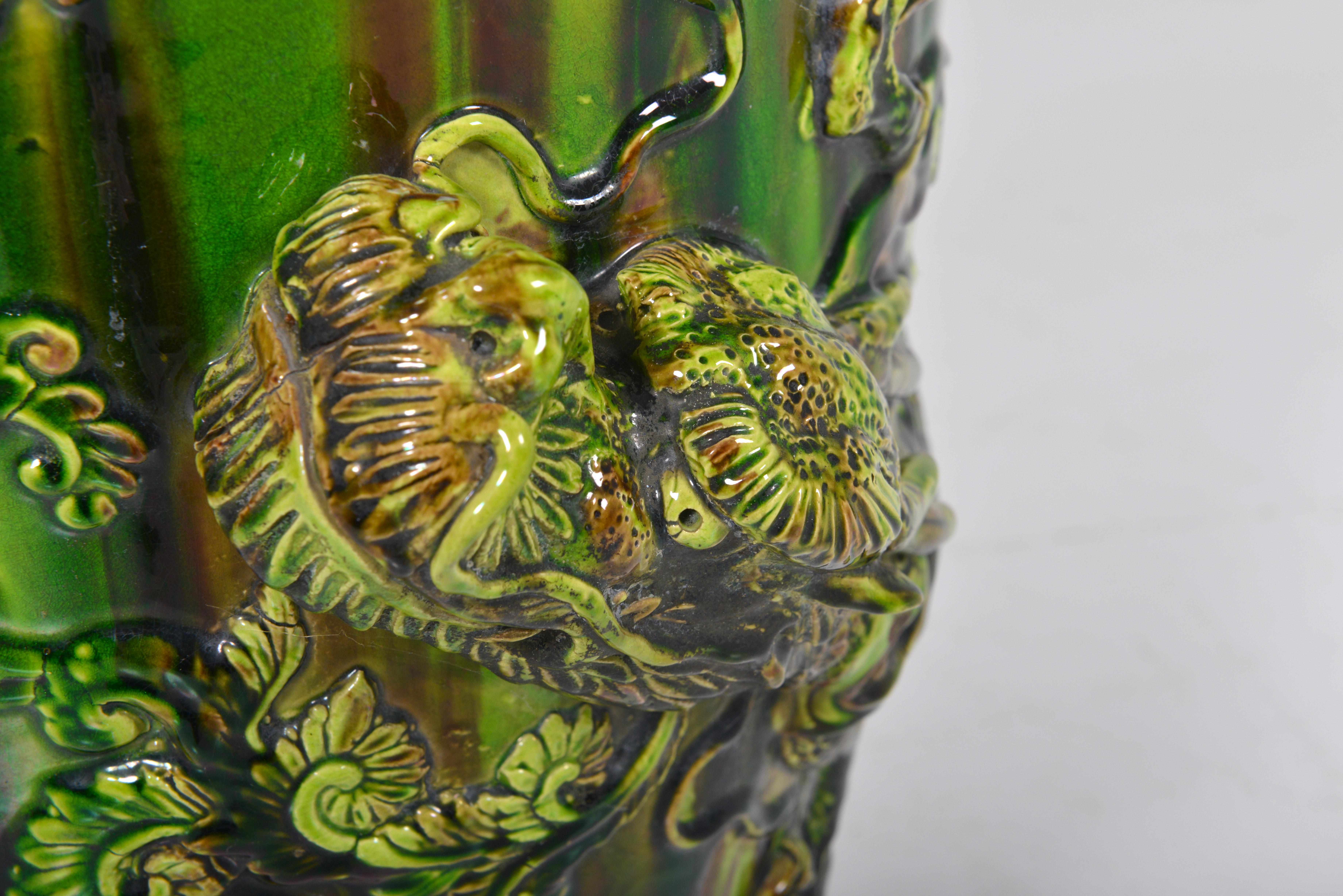 Japanese Majolica Dragon Awaji Vase, circa 1920 For Sale 4